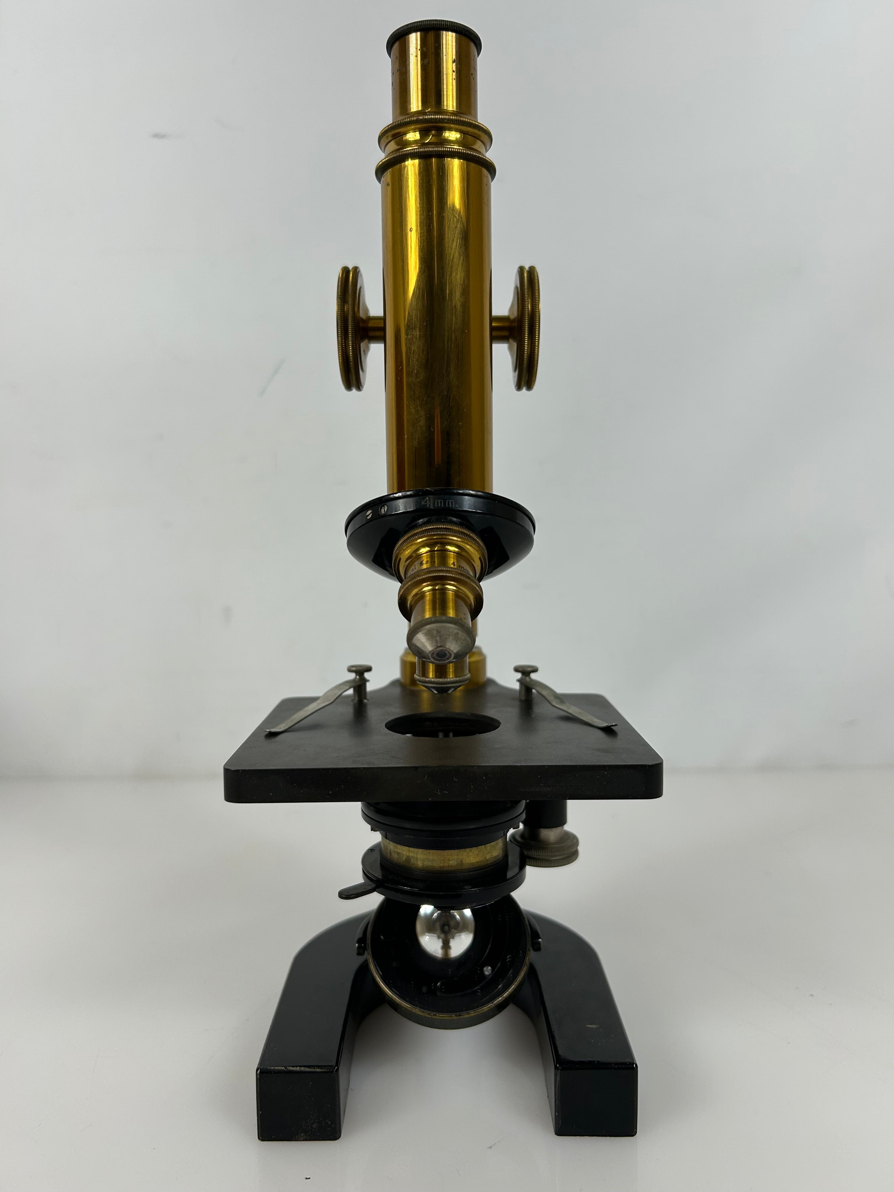 Bausch and Lomb Student Microscope 1929 Model 74964 w/Obj Chart