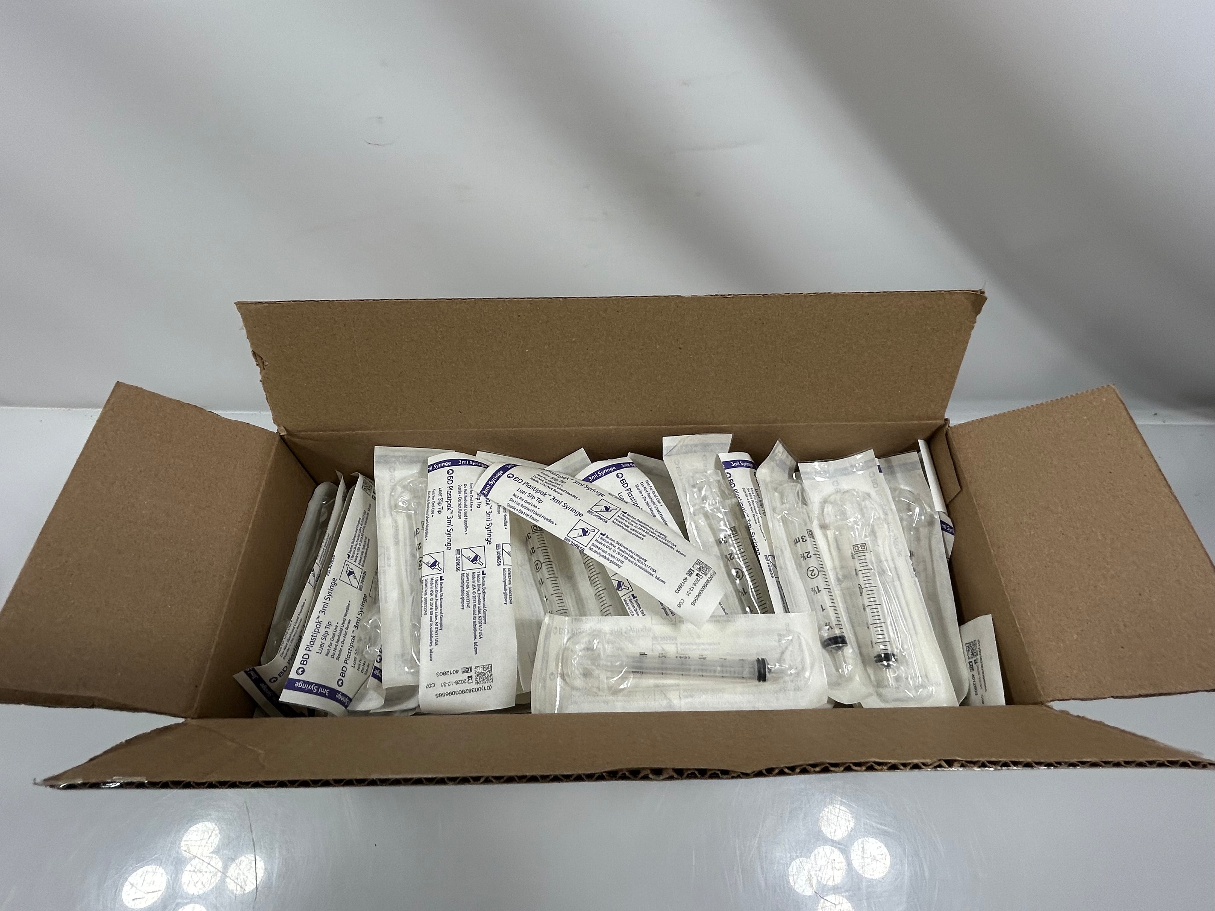 BD Plastipak 3mL Syringe 200 Count 309656 *New in Package*