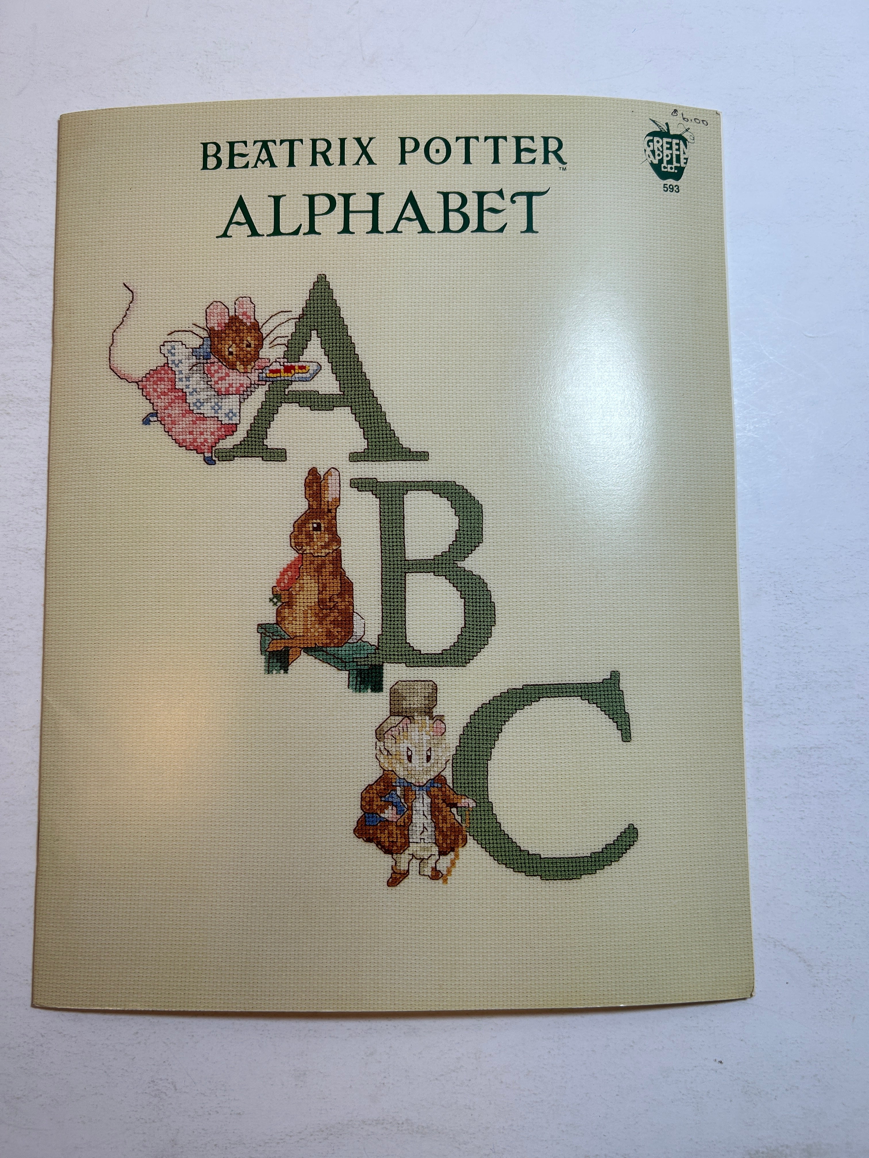 Beatrix Potter ALPHABET Cross Stitch Book 1989 Green Apple Co # 593 Media