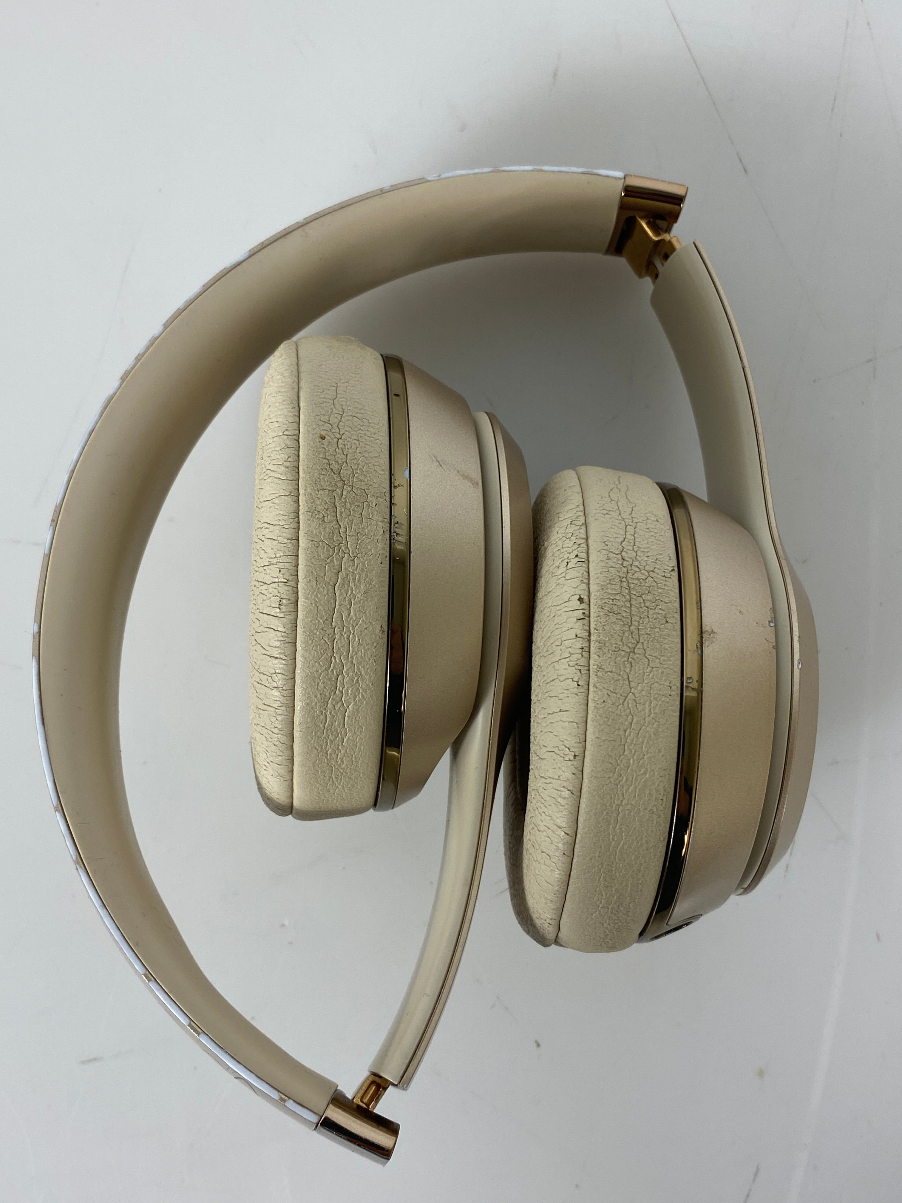 Beats Solo 3 Wireless Headphones - Gold