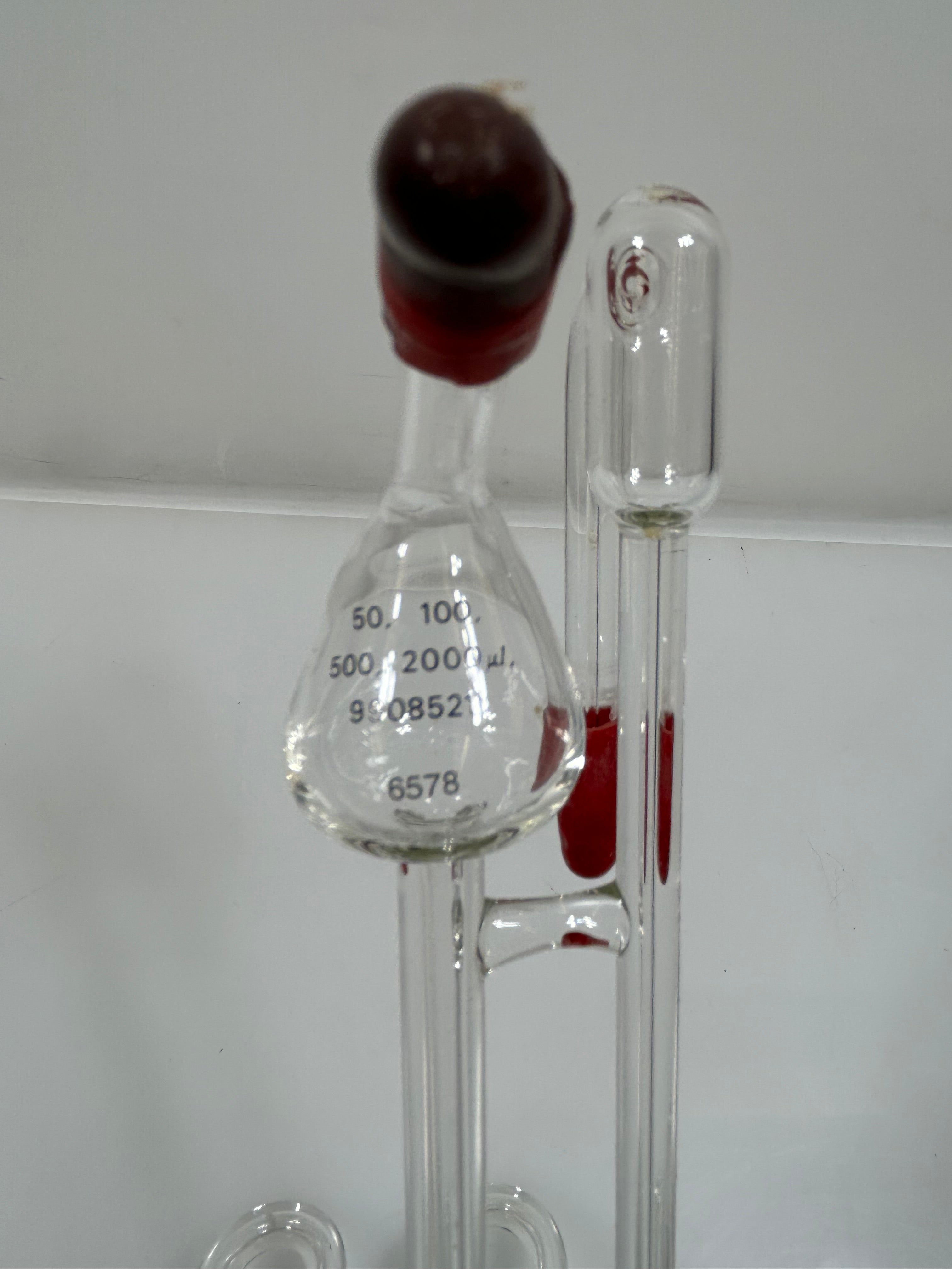 Beckman Coulter Manometer Curved Glass Laboratory Glassware 2000µL