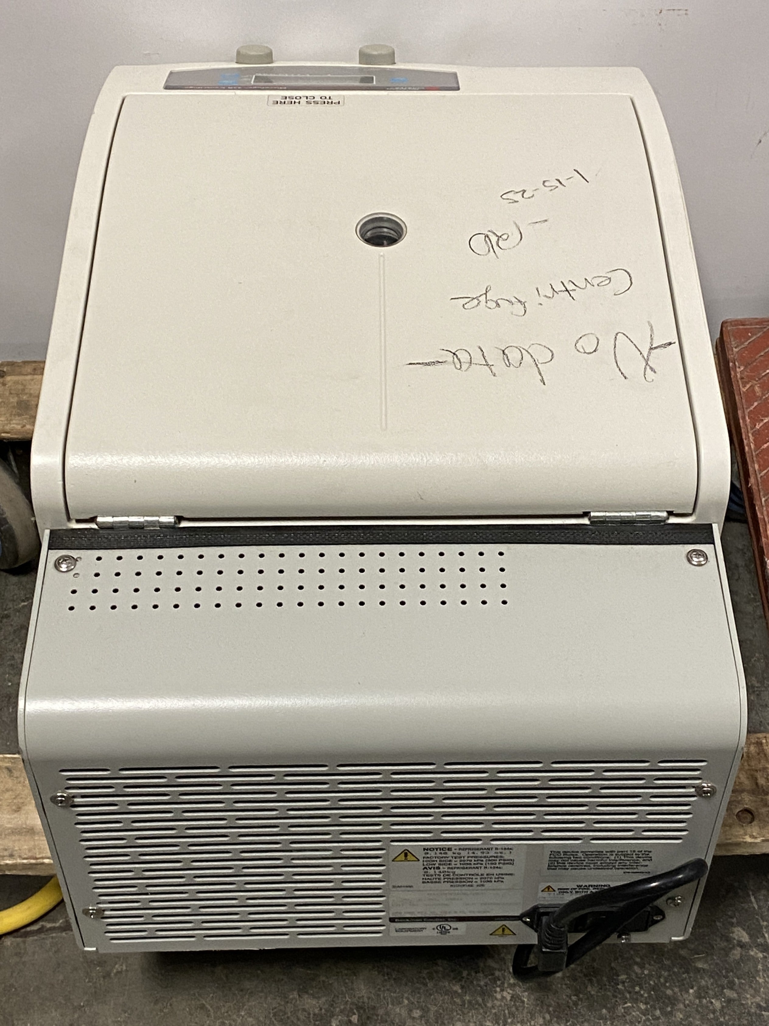 Beckman Coulter Microfuge 22R Refrigerated Centrifuge *For Parts or Repair*