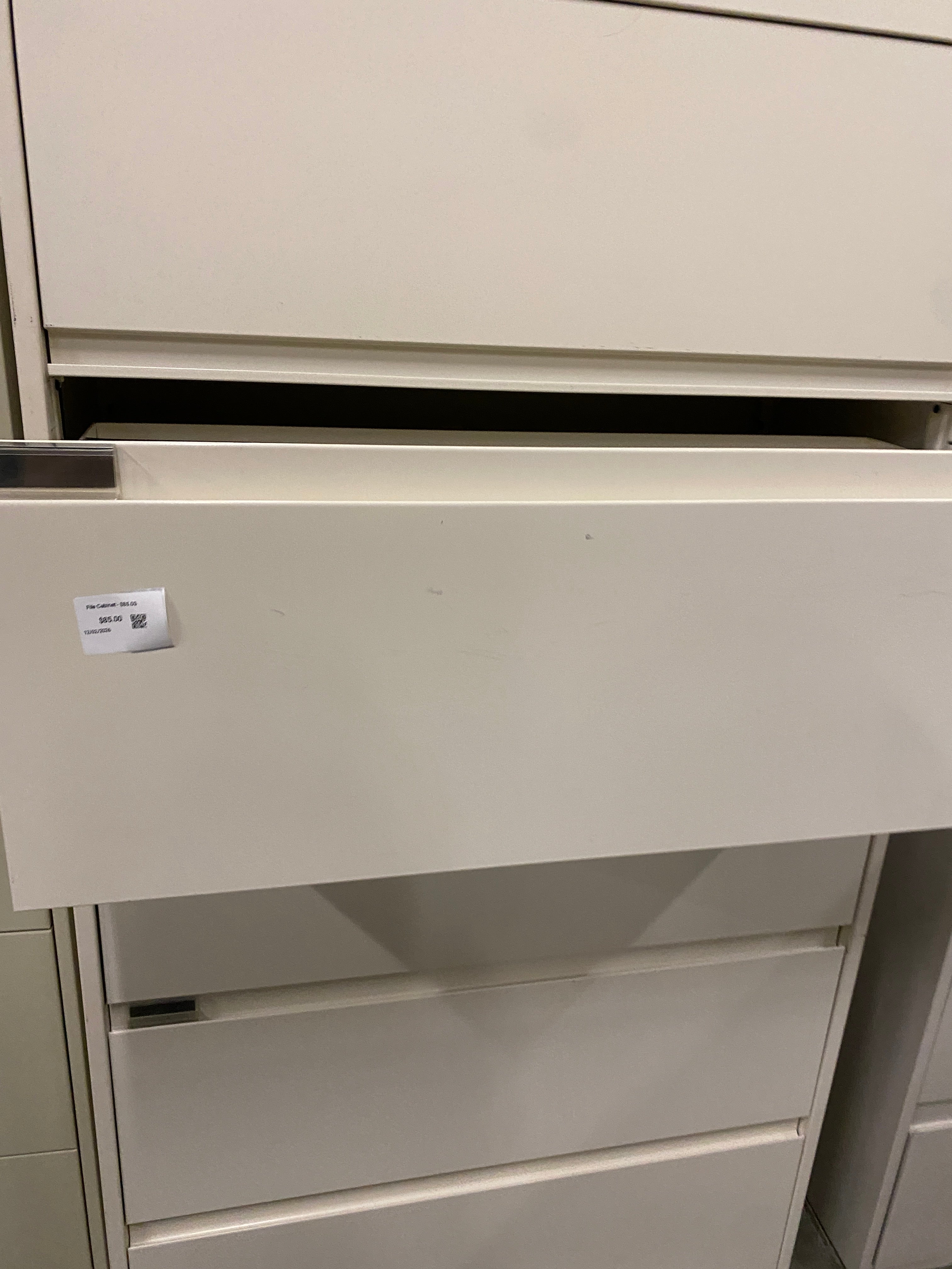Beige 5 Drawer Locking Filing Cabinet