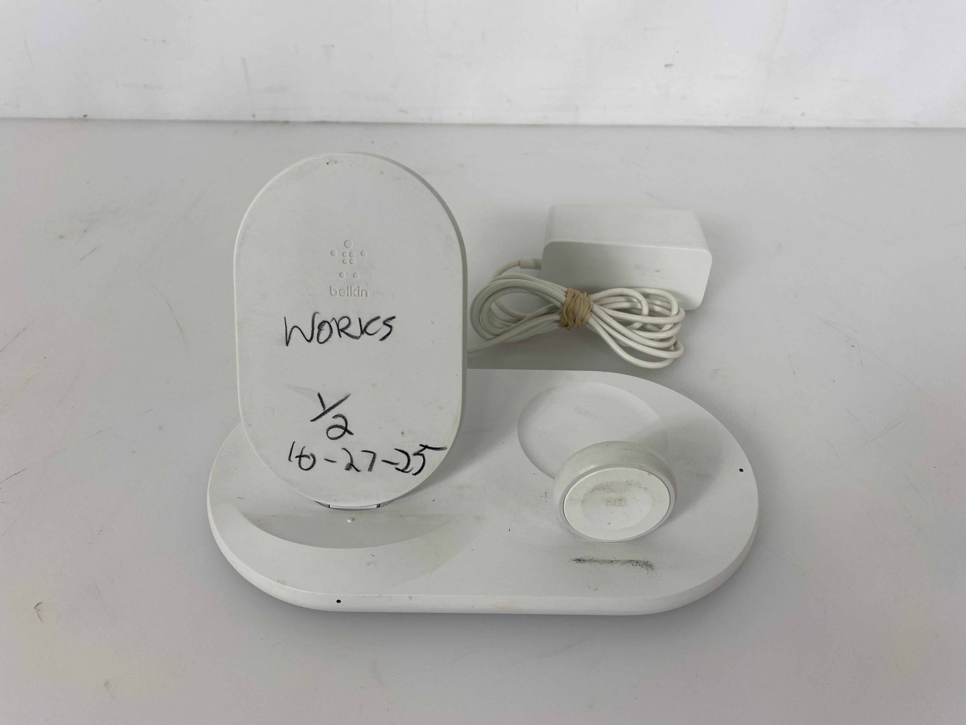 Belkin 3-in-1 WIZ001 BoostCharge Charger Station for Apple