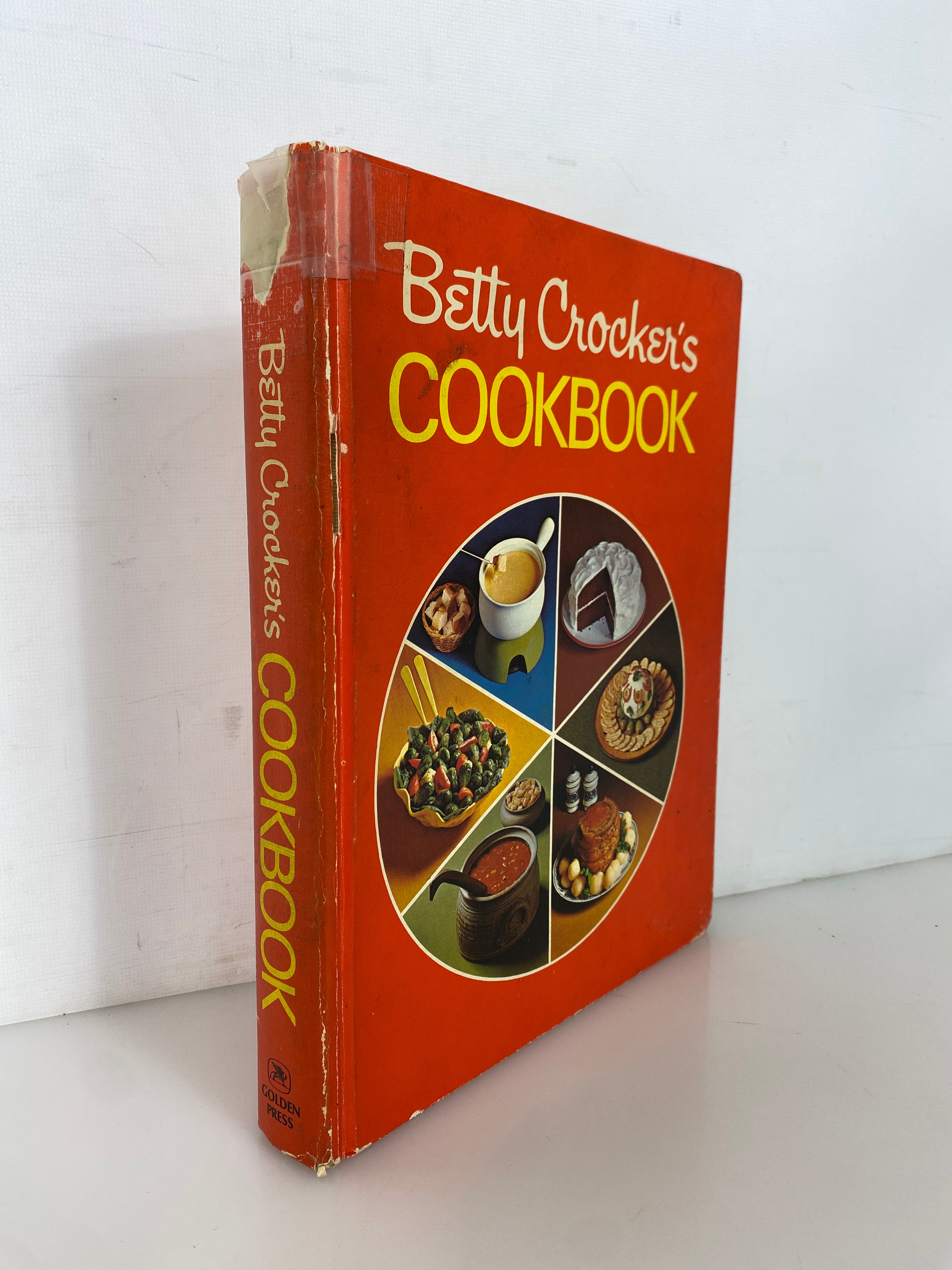 Betty Crocker's Cookbook 1972 Sears Edition 12th Printing HC w Ephemera