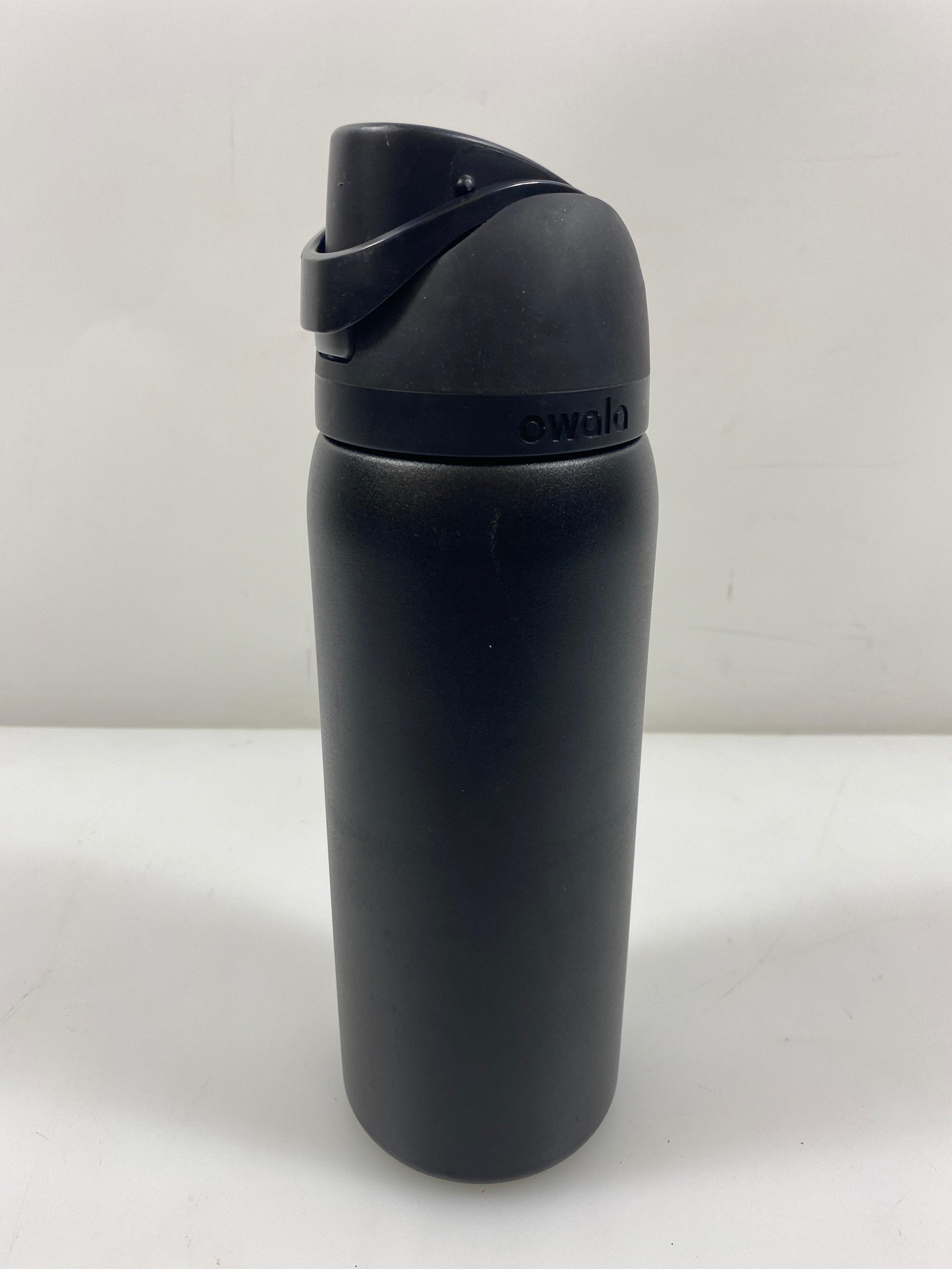 Black Owala Water Bottle 32oz