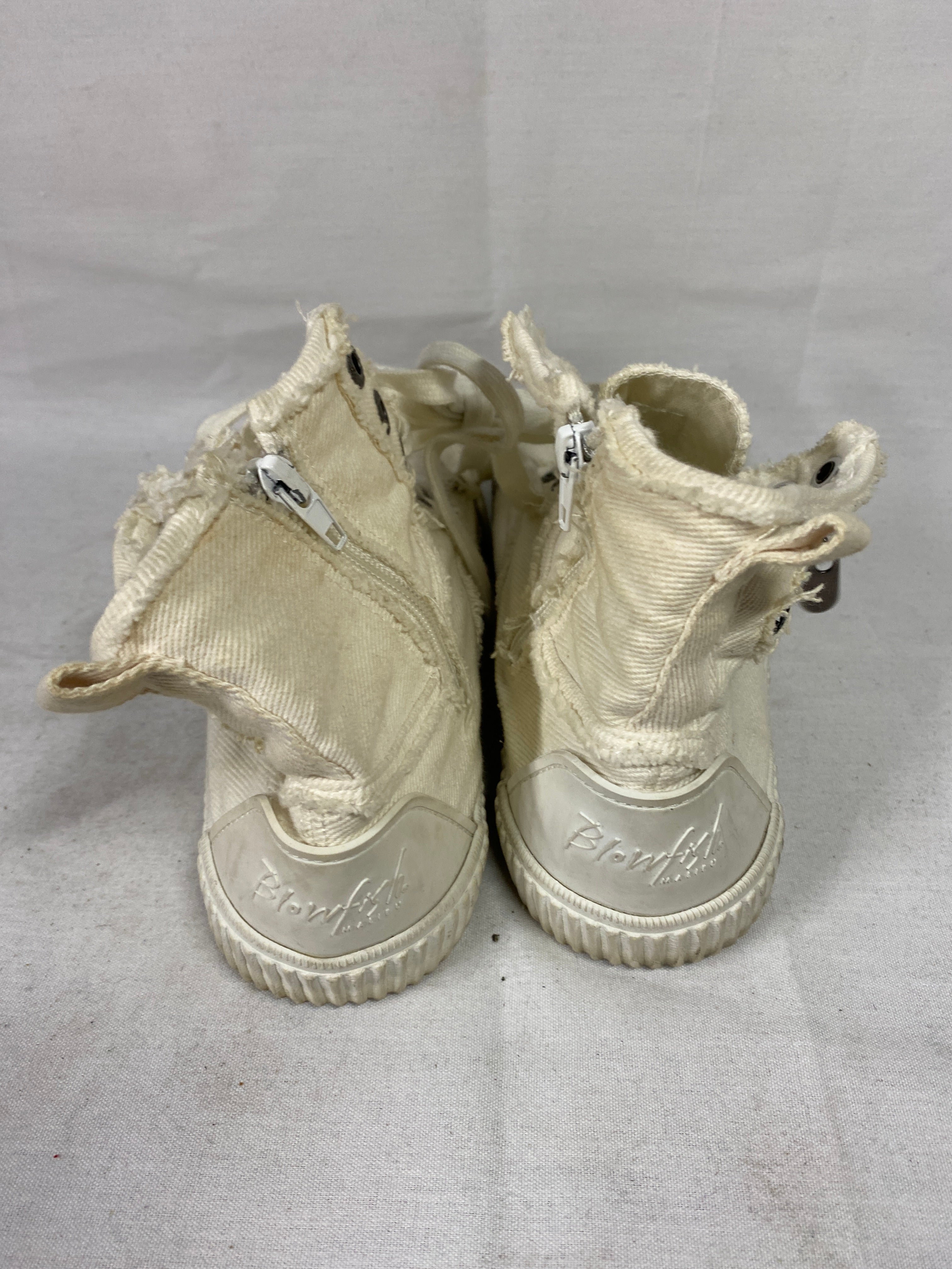 Blowfish Off-White High-Top Sneakers w/ Side Zippers and Distressed Canvas Women's Size 7.5/8