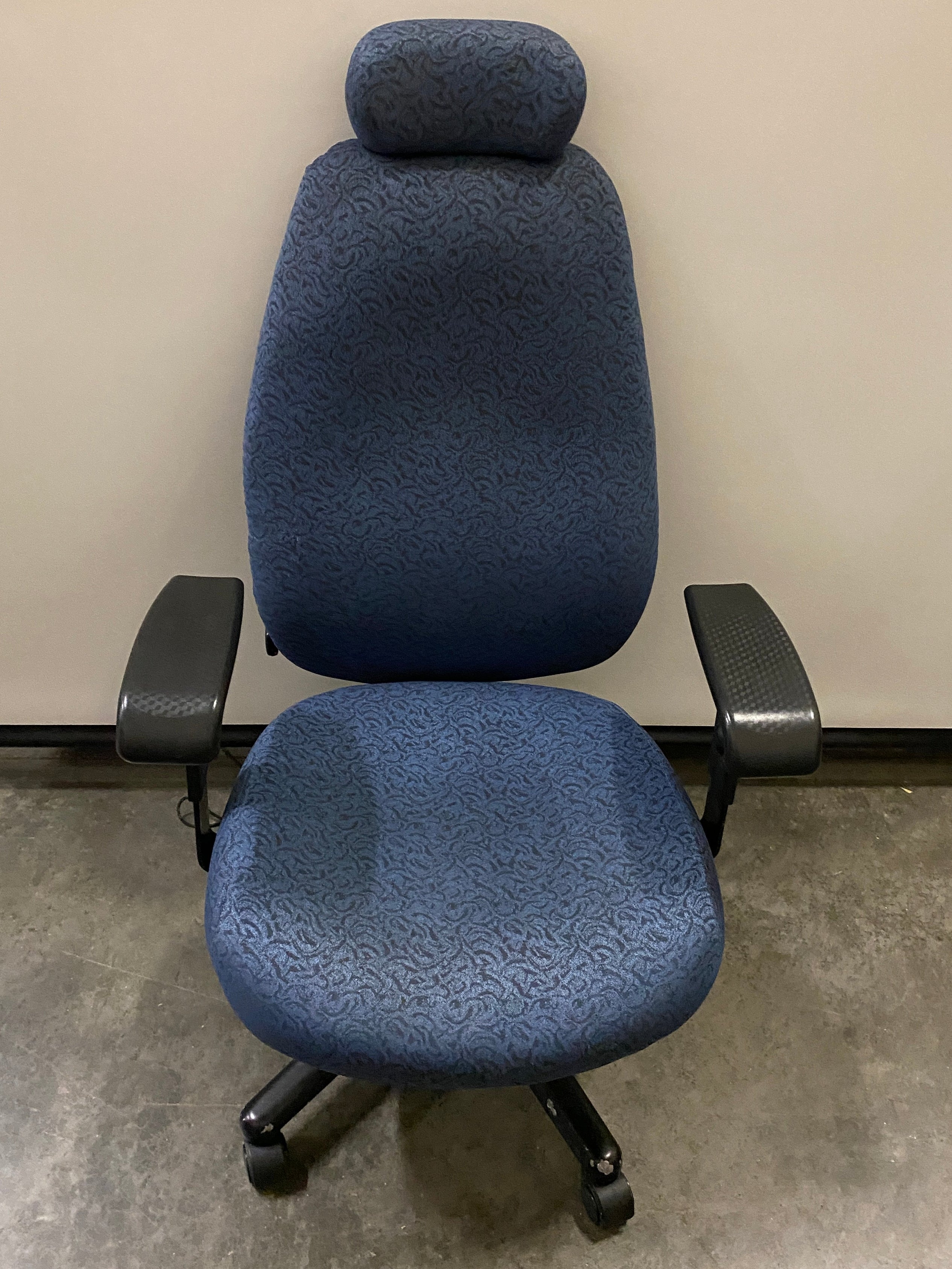 Blue Patterned Upholstered Adjustable Office Chair