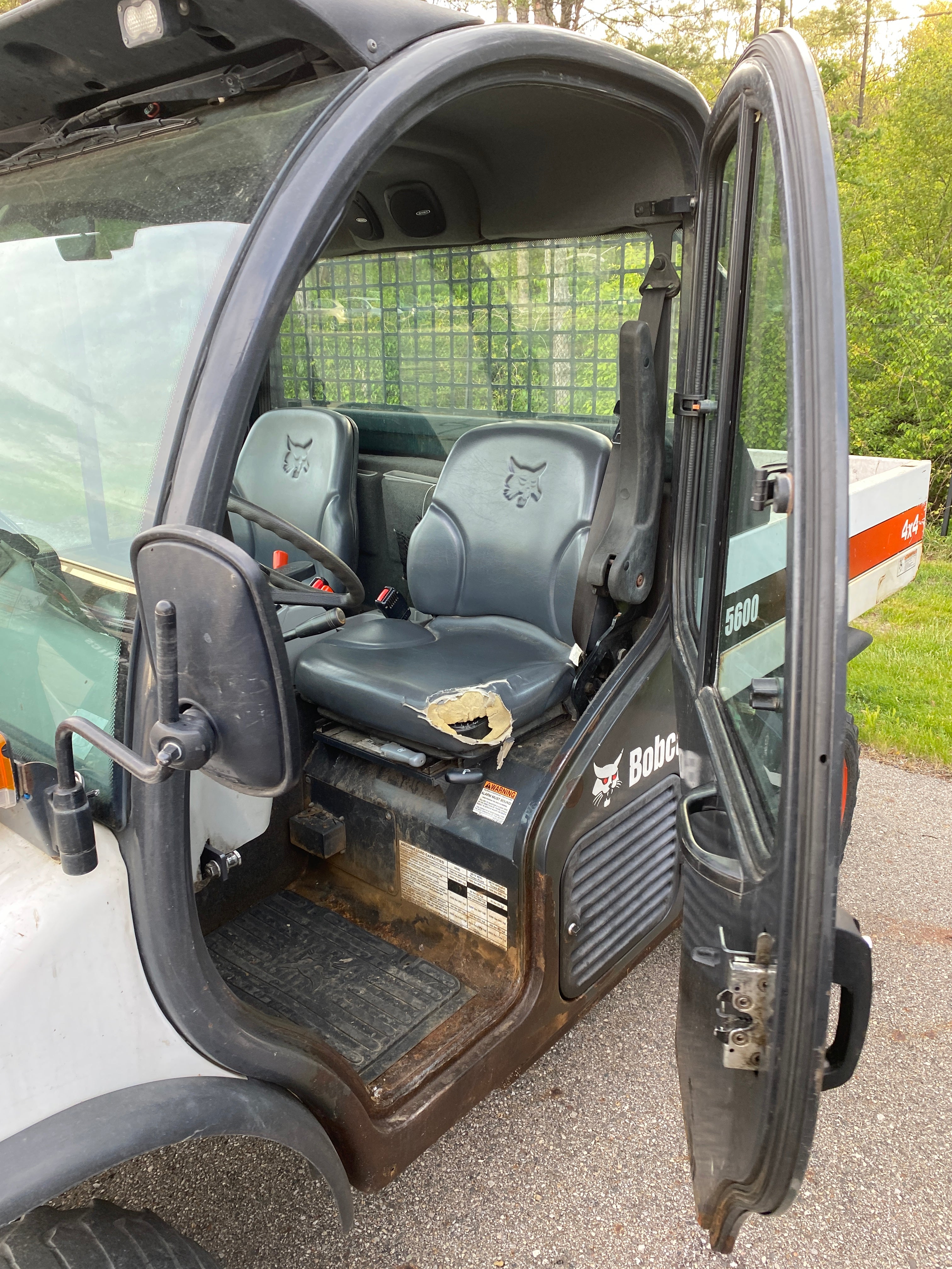 Bobcat Toolcat 5600 Utility Work Vehicle #3