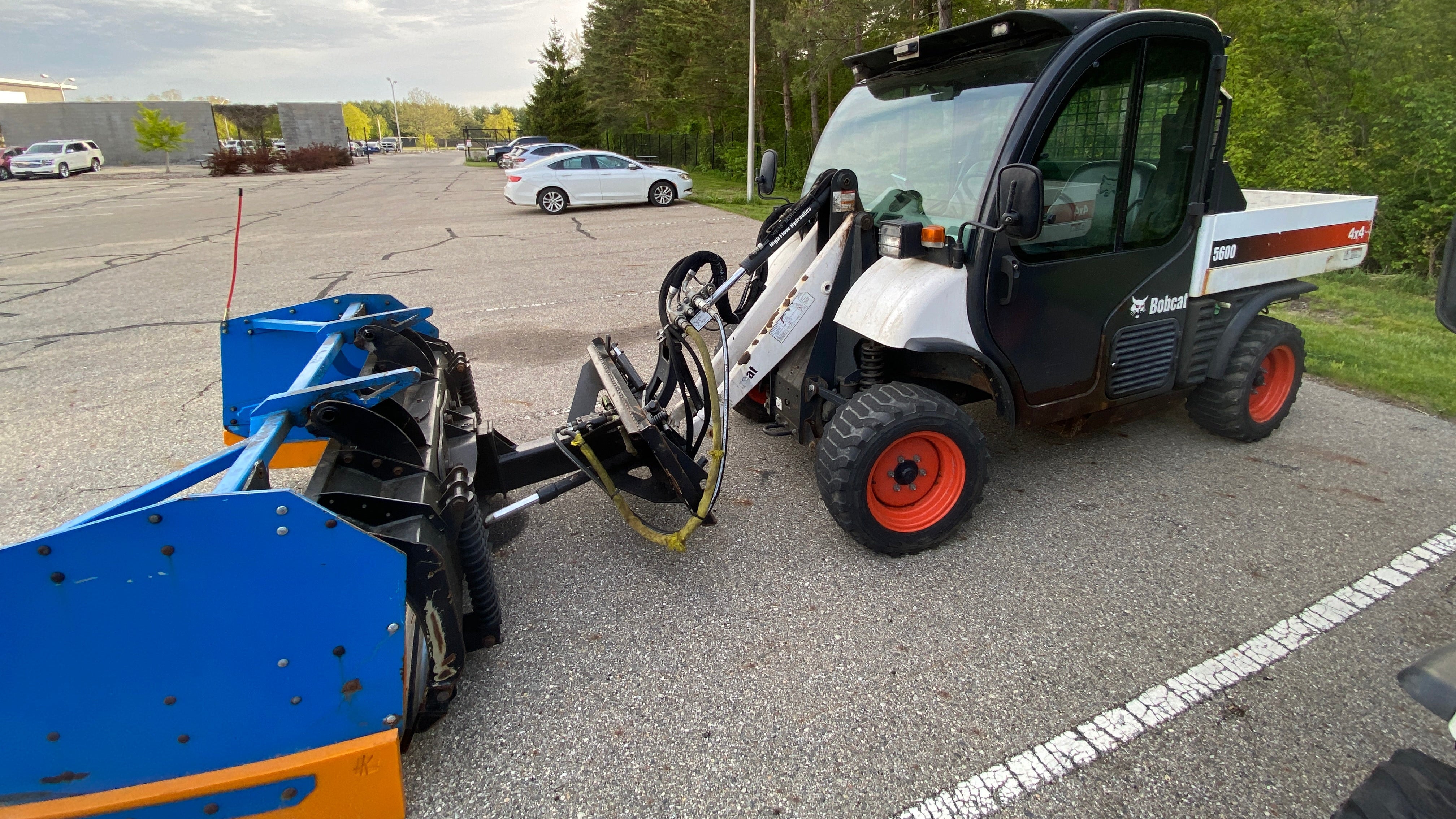 Bobcat Toolcat 5600 Utility Work Vehicle #3