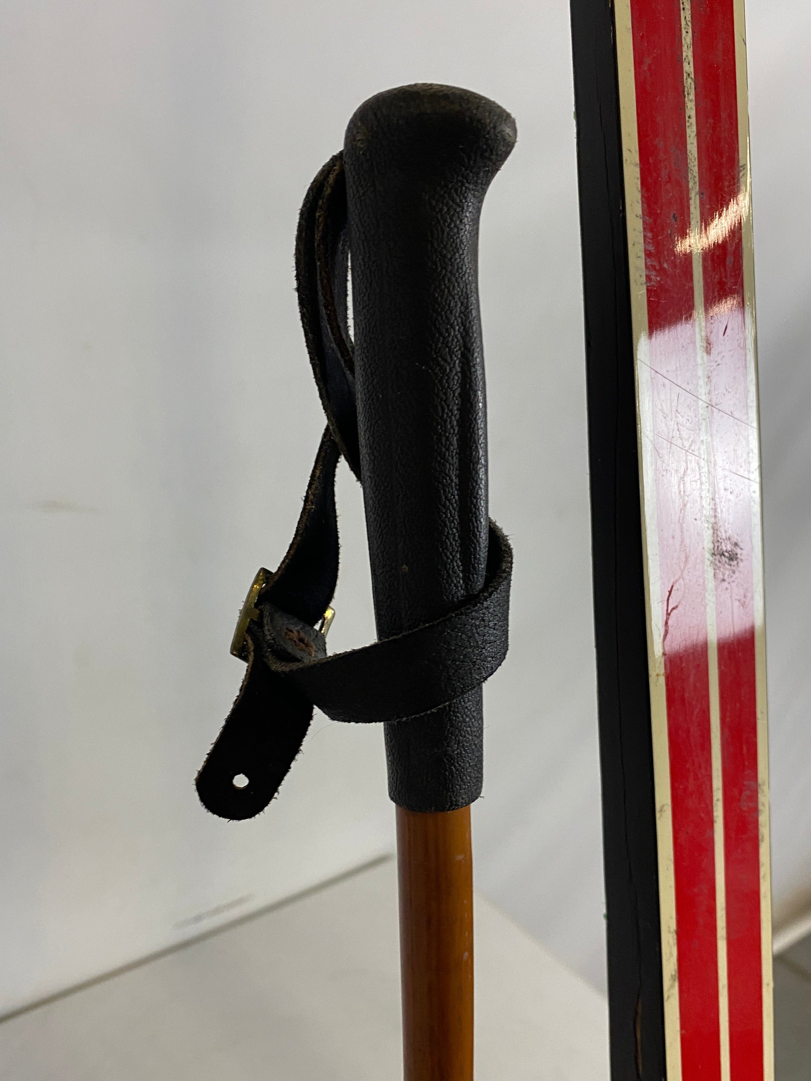 Bonna Cross Country Skis Waxless w/ Poles