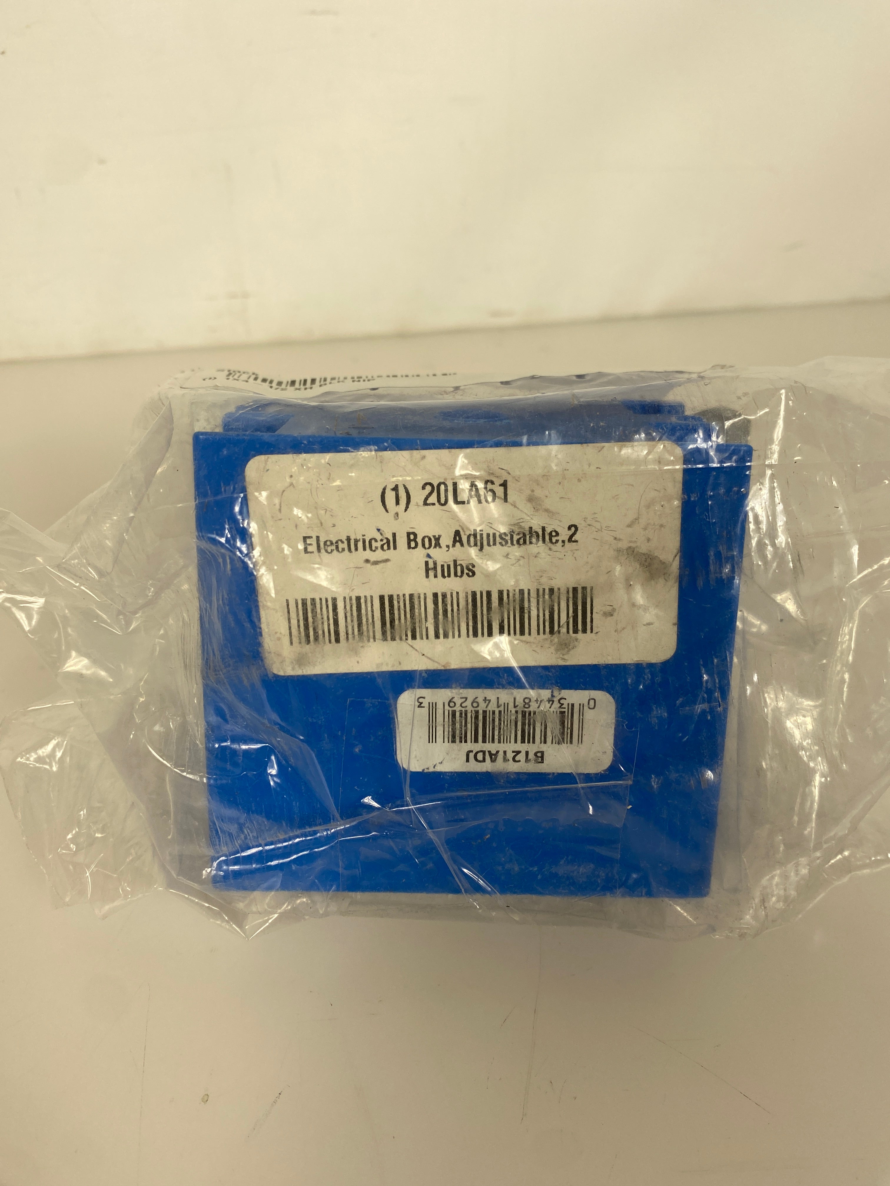 Box Law Volt 1 Gang Carlon B121ADJ