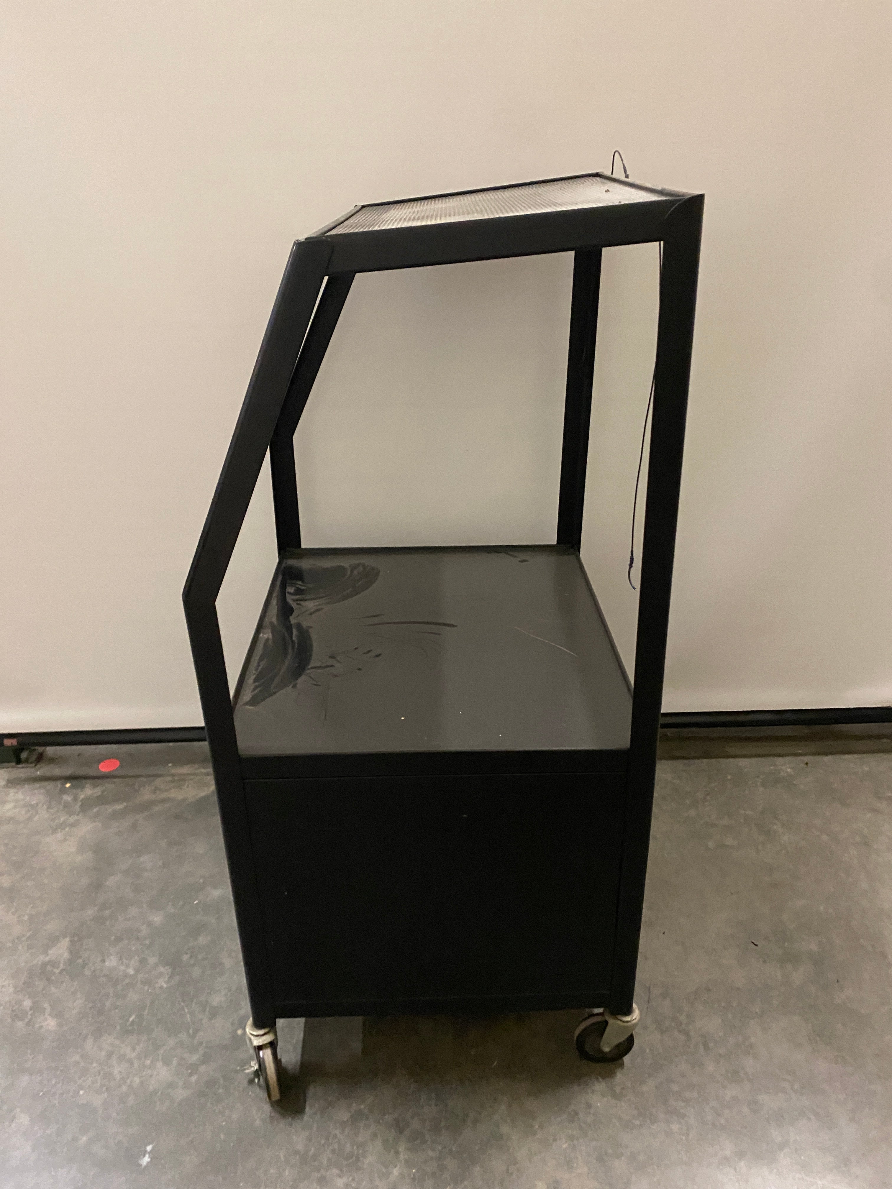 Bretford Rolling Cart