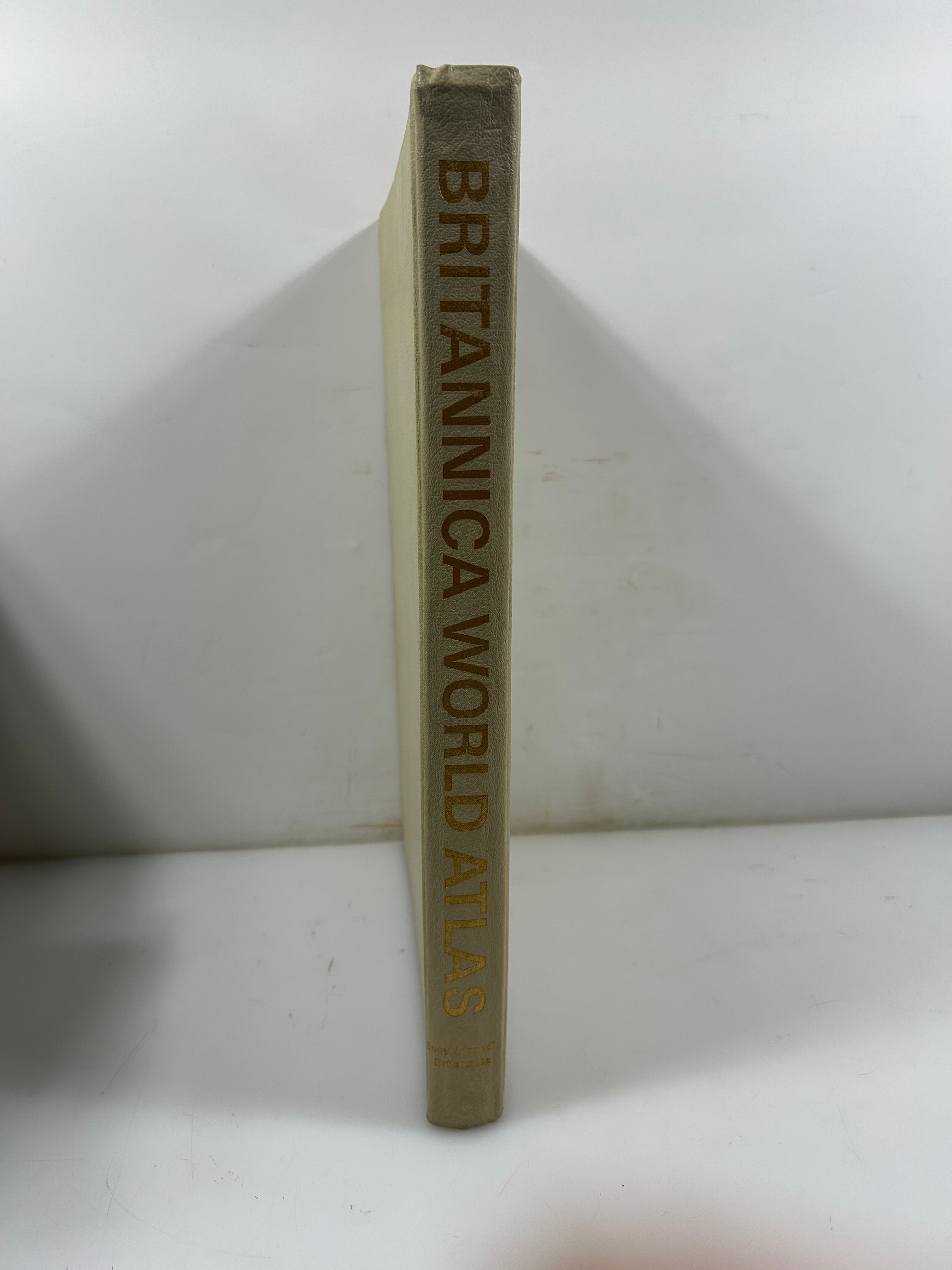 Britannica World Atlas Ed Maurice B Mitchell Pub William Benton 1966 HC