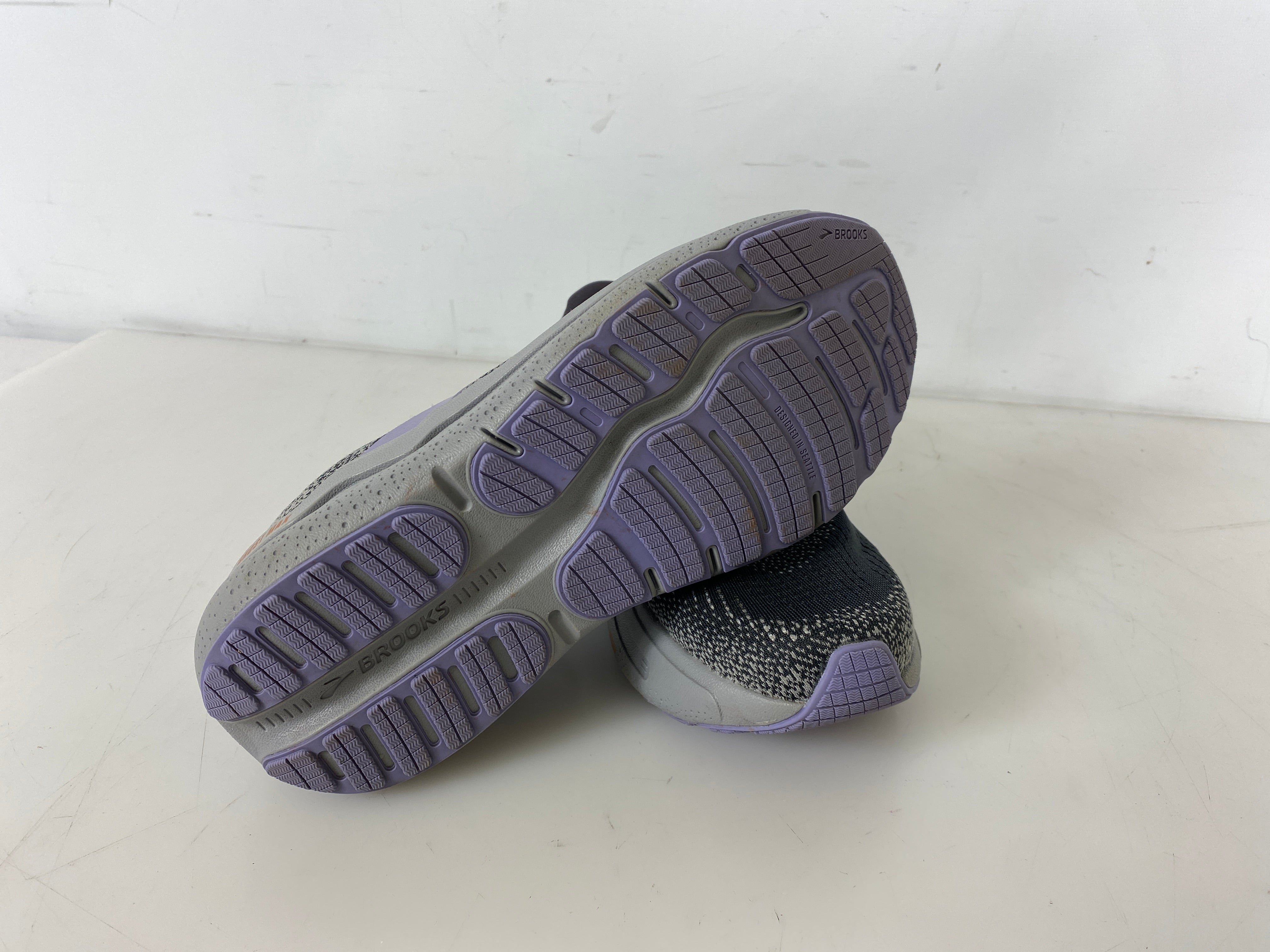 Brooks Ghost Max 2 Running Shoes Women's Size 8