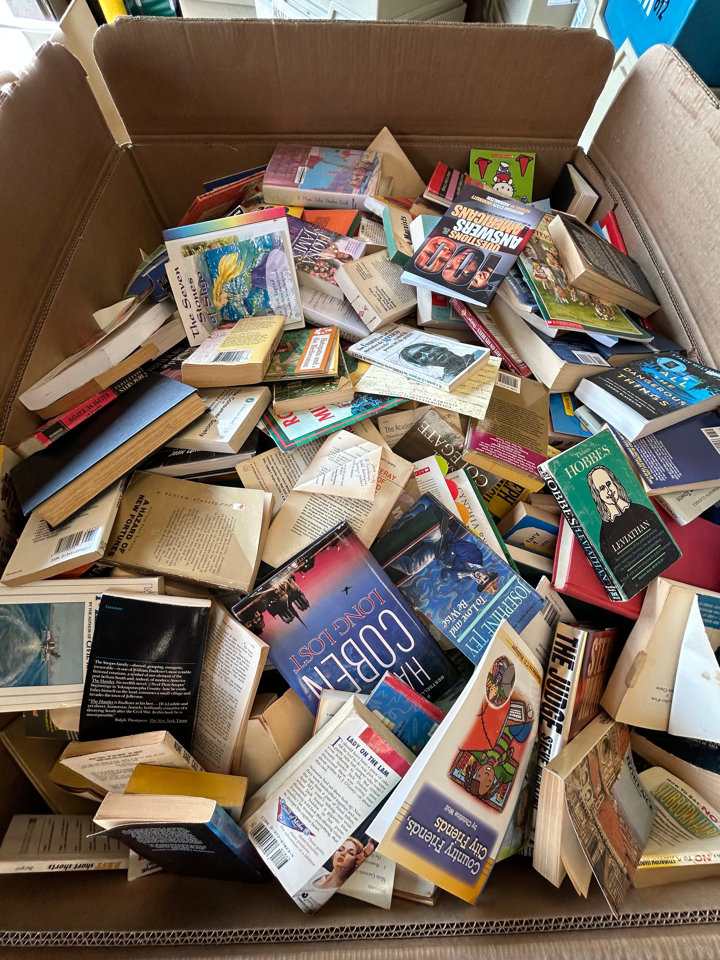 Bulk Book Lot Mixed - 1135 lbs.