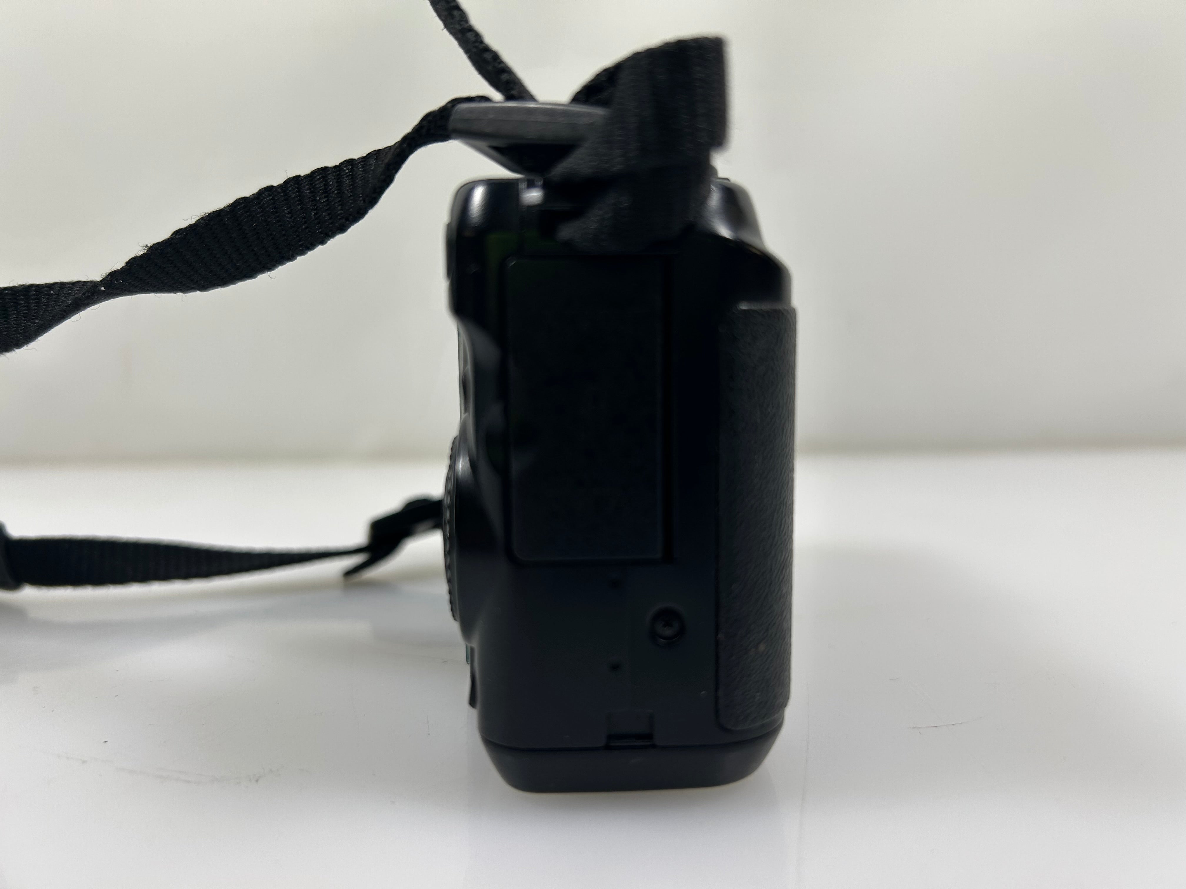 Canon PowerShot G10 Digital Camera *Untested*