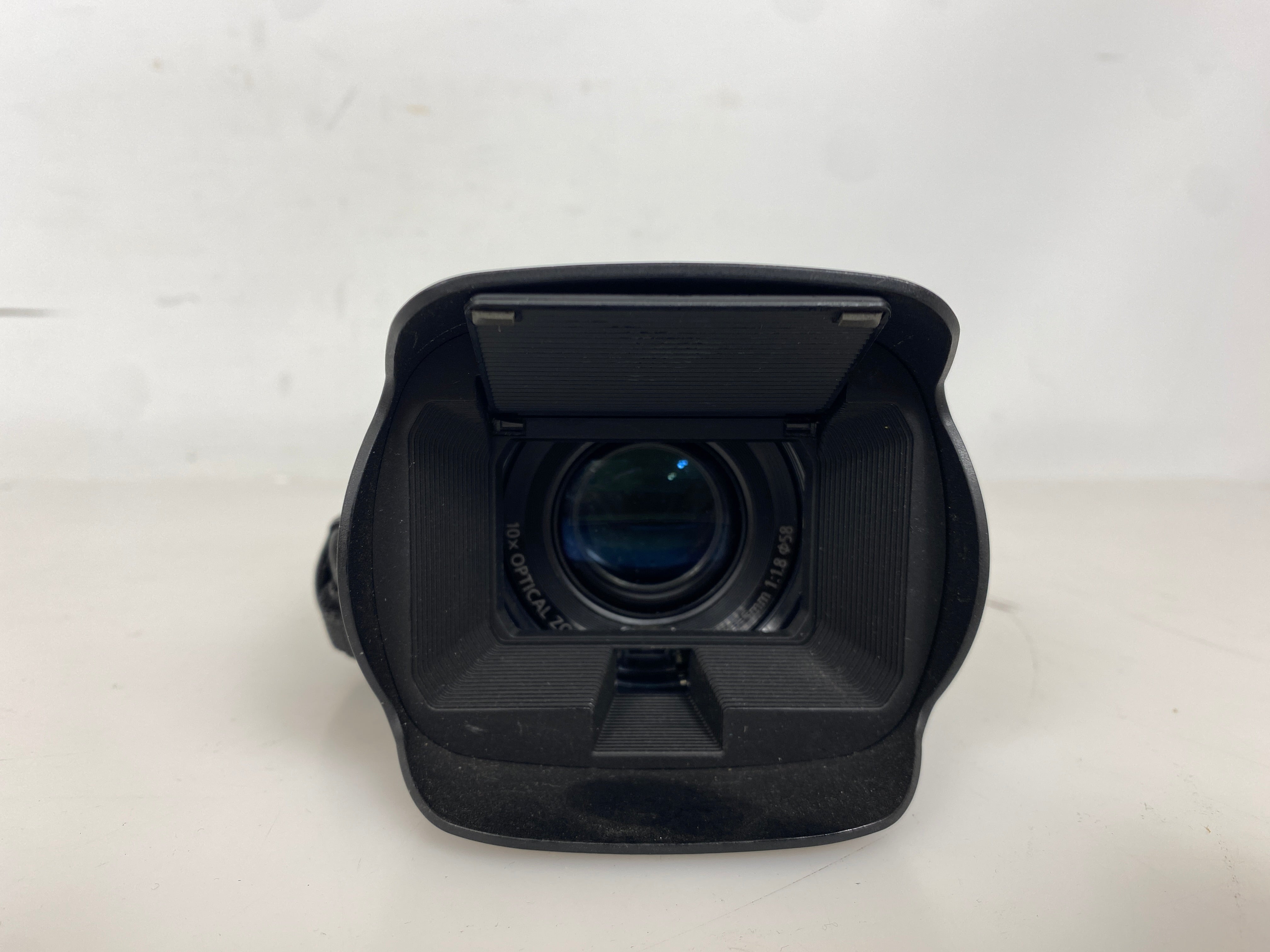 Canon VIXIA HF G20 HD Camcorder w/ Lens Cover