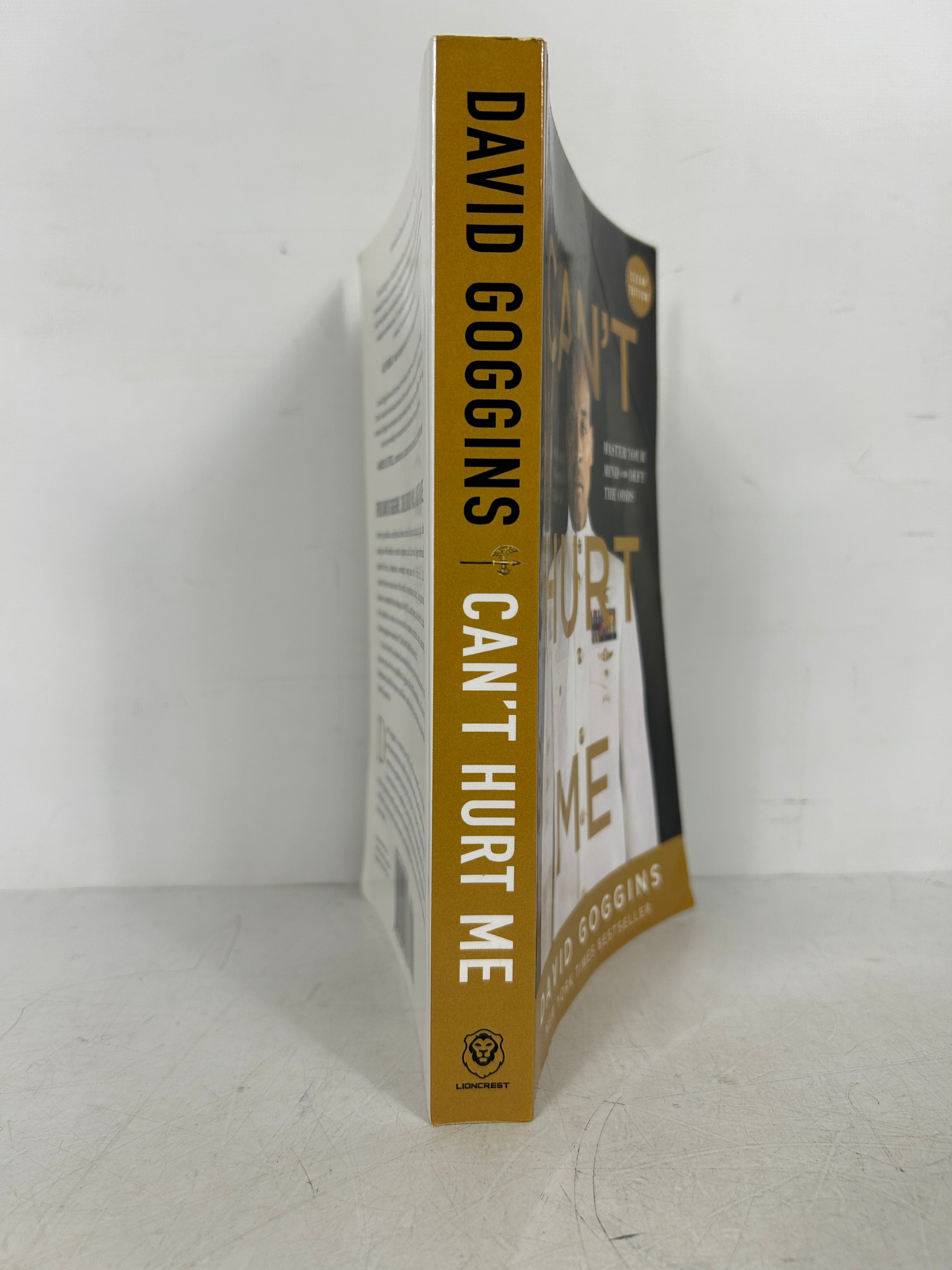 Can't Hurt Me: Master Your Mind and Defy the Odds - Clean Edition SC