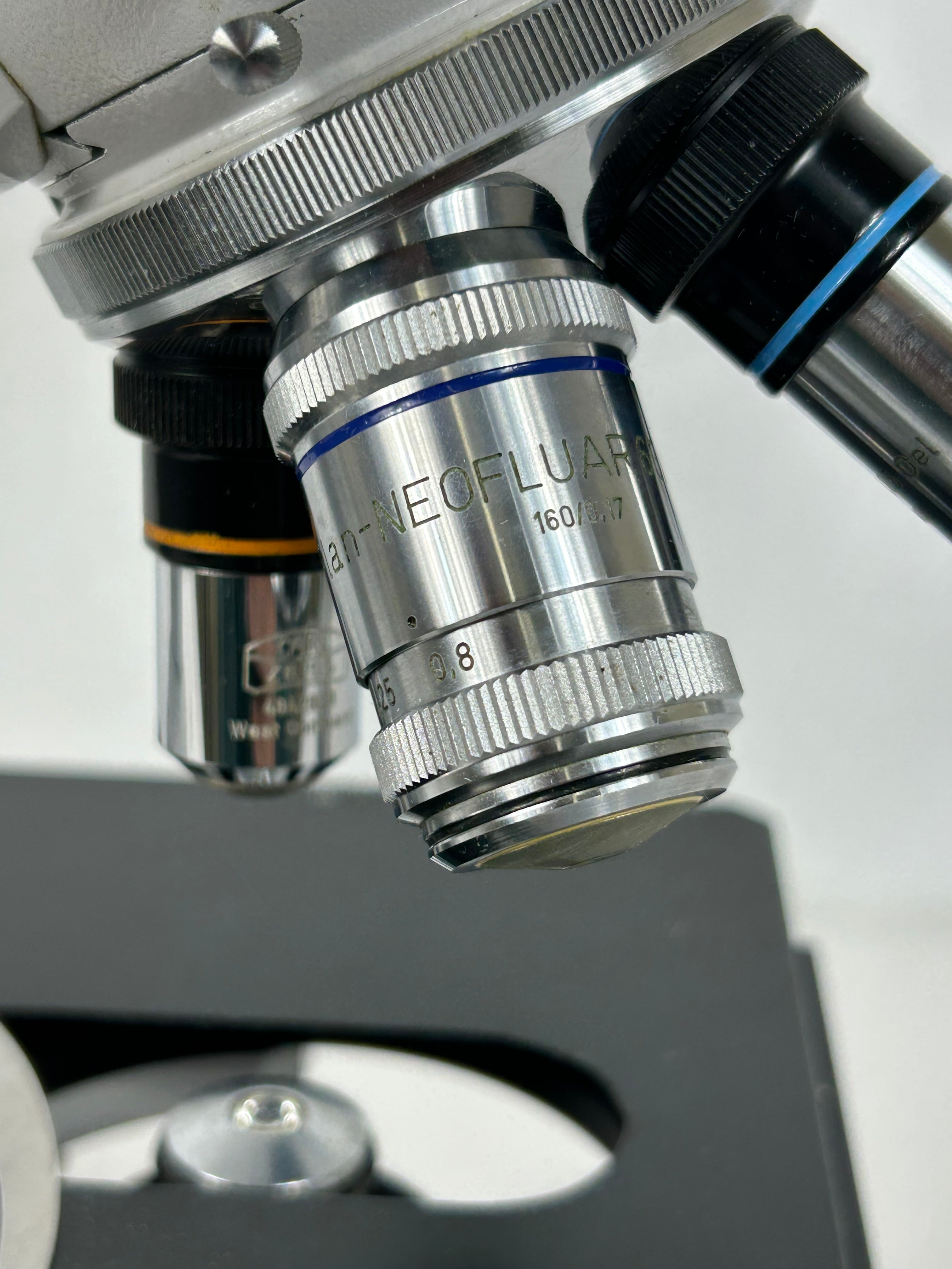 Carl Zeiss Trinocular Fluorescence Microscope