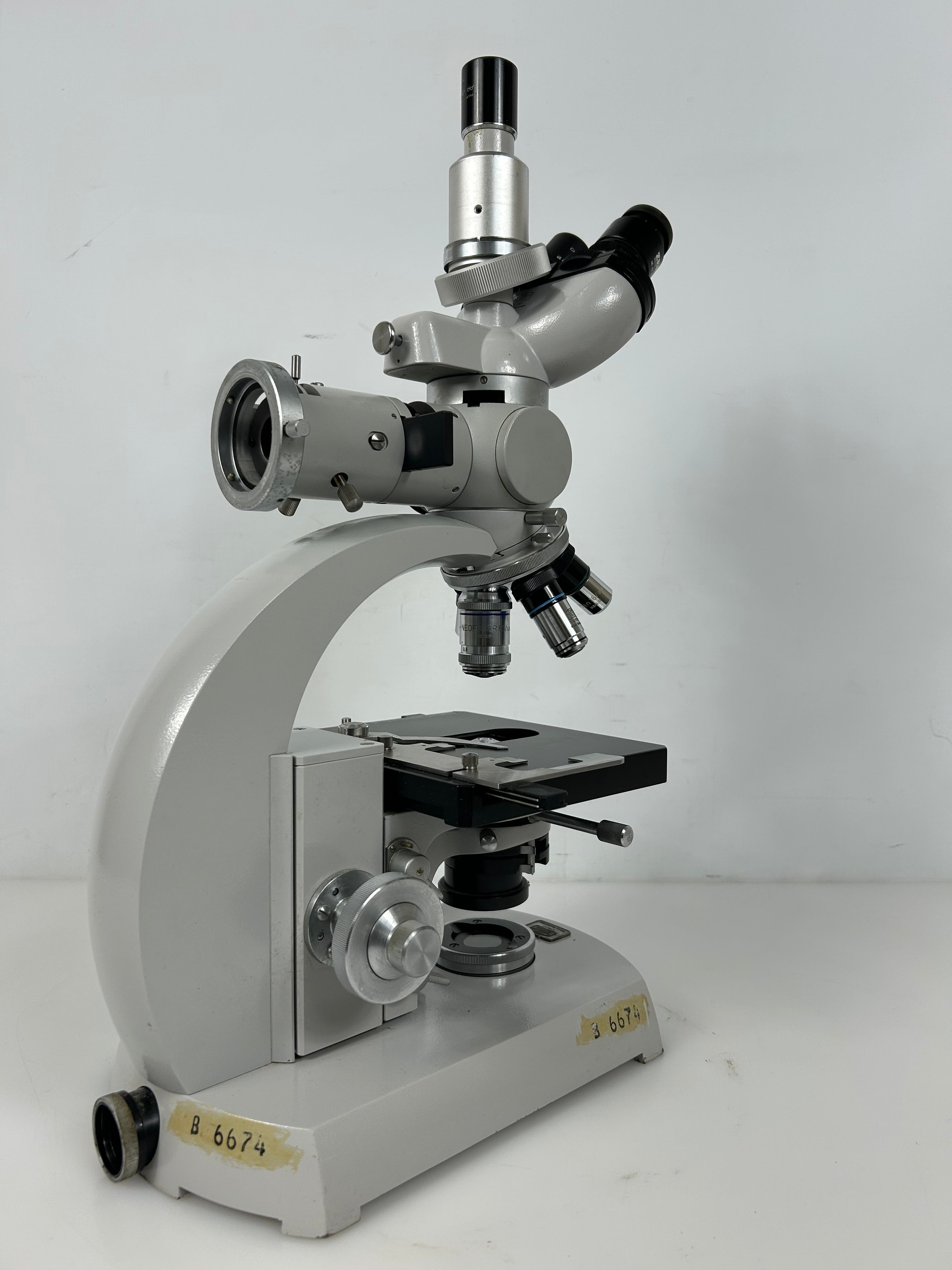 Carl Zeiss Trinocular Fluorescence Microscope