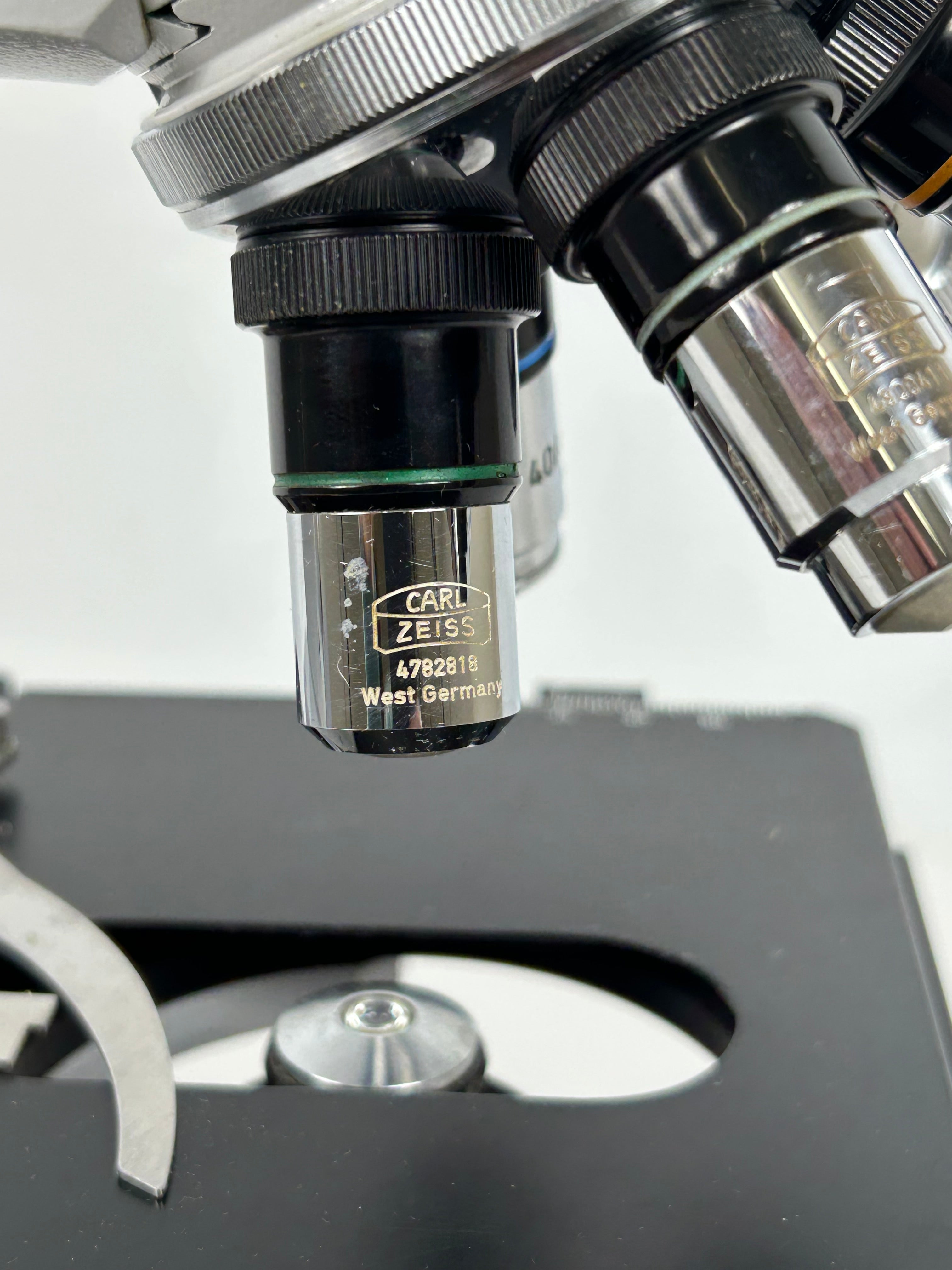 Carl Zeiss Trinocular Fluorescence Microscope