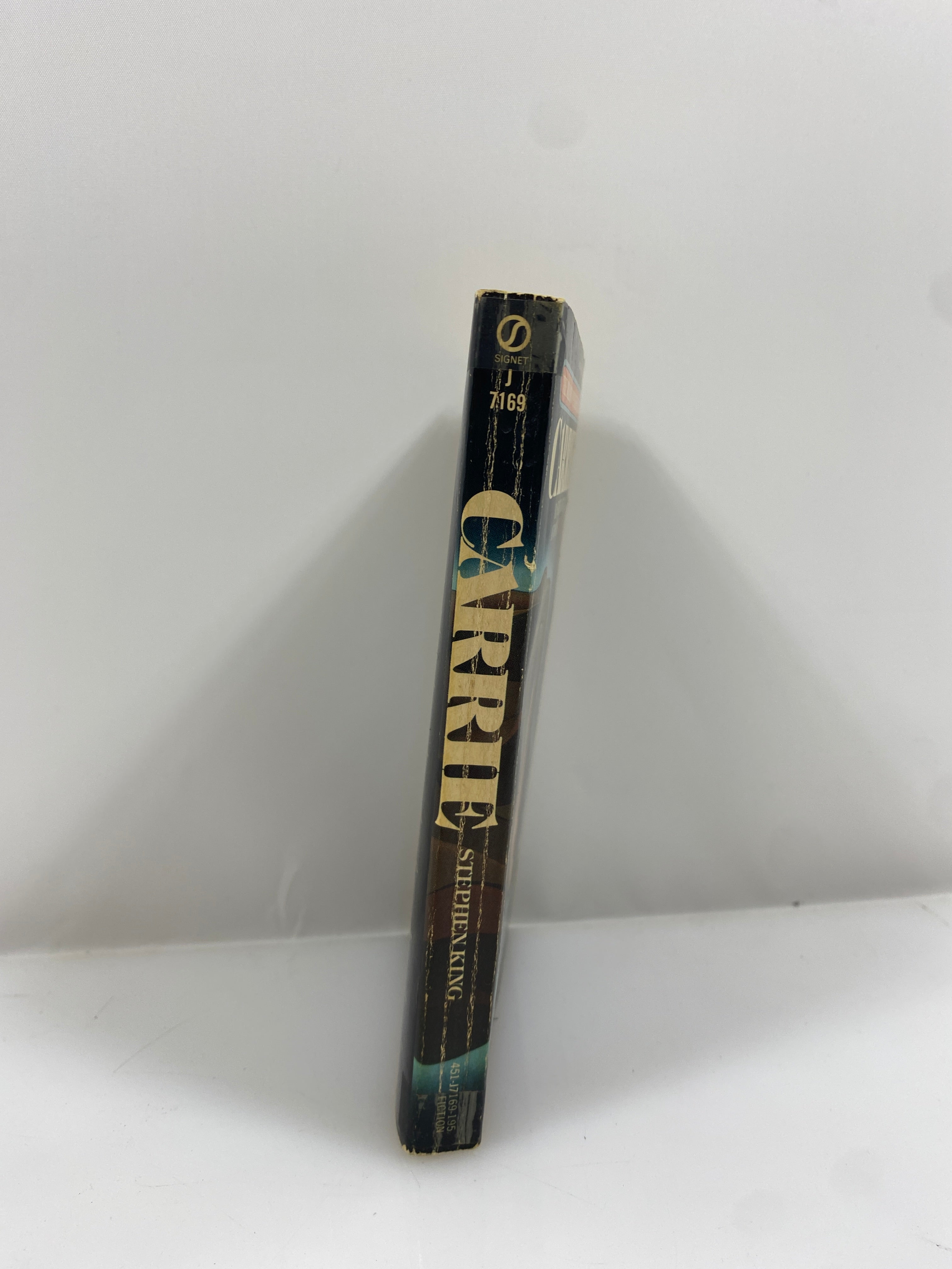 Carrie by Stephen King 1st Signet Printing 1975 SC