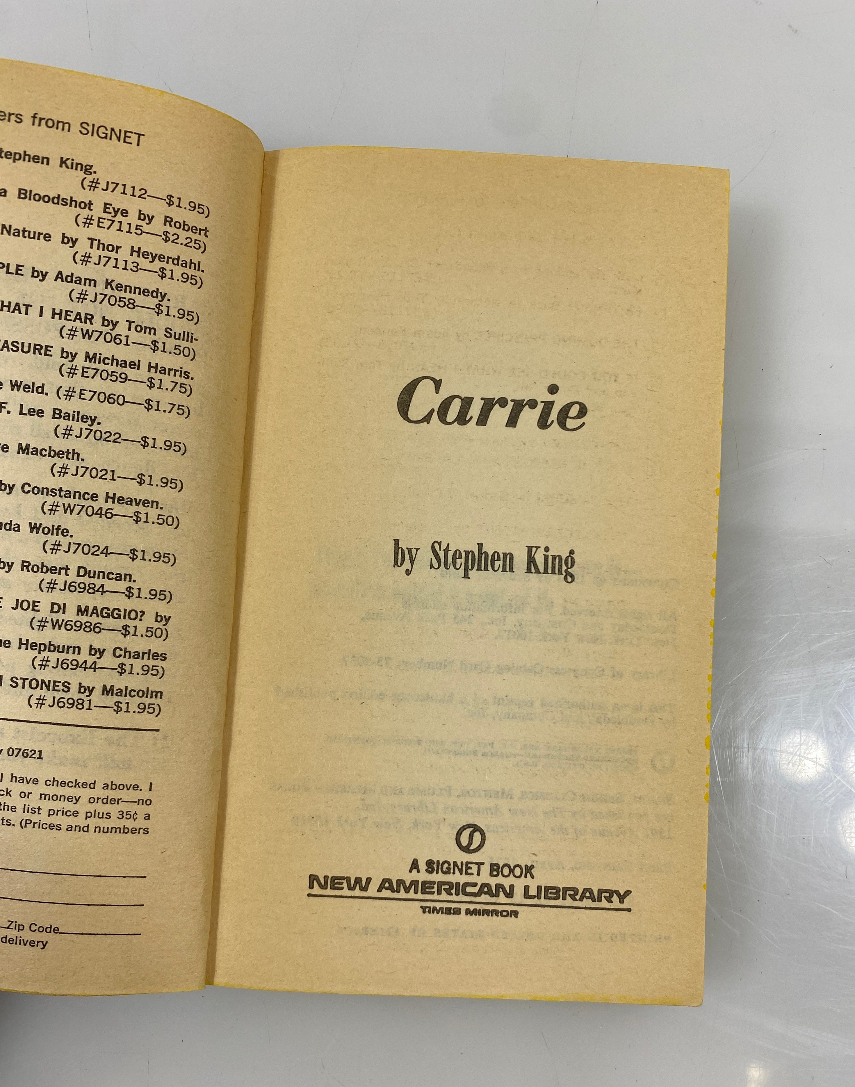 Carrie by Stephen King 1st Signet Printing 1975 SC