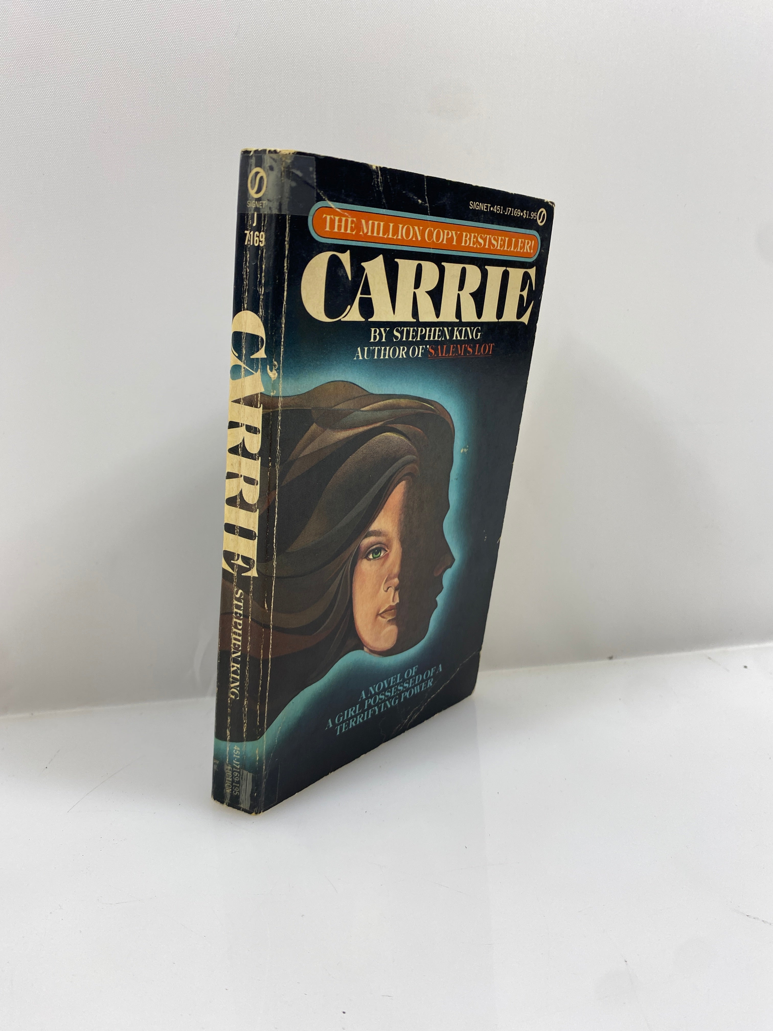 Carrie by Stephen King 1st Signet Printing 1975 SC
