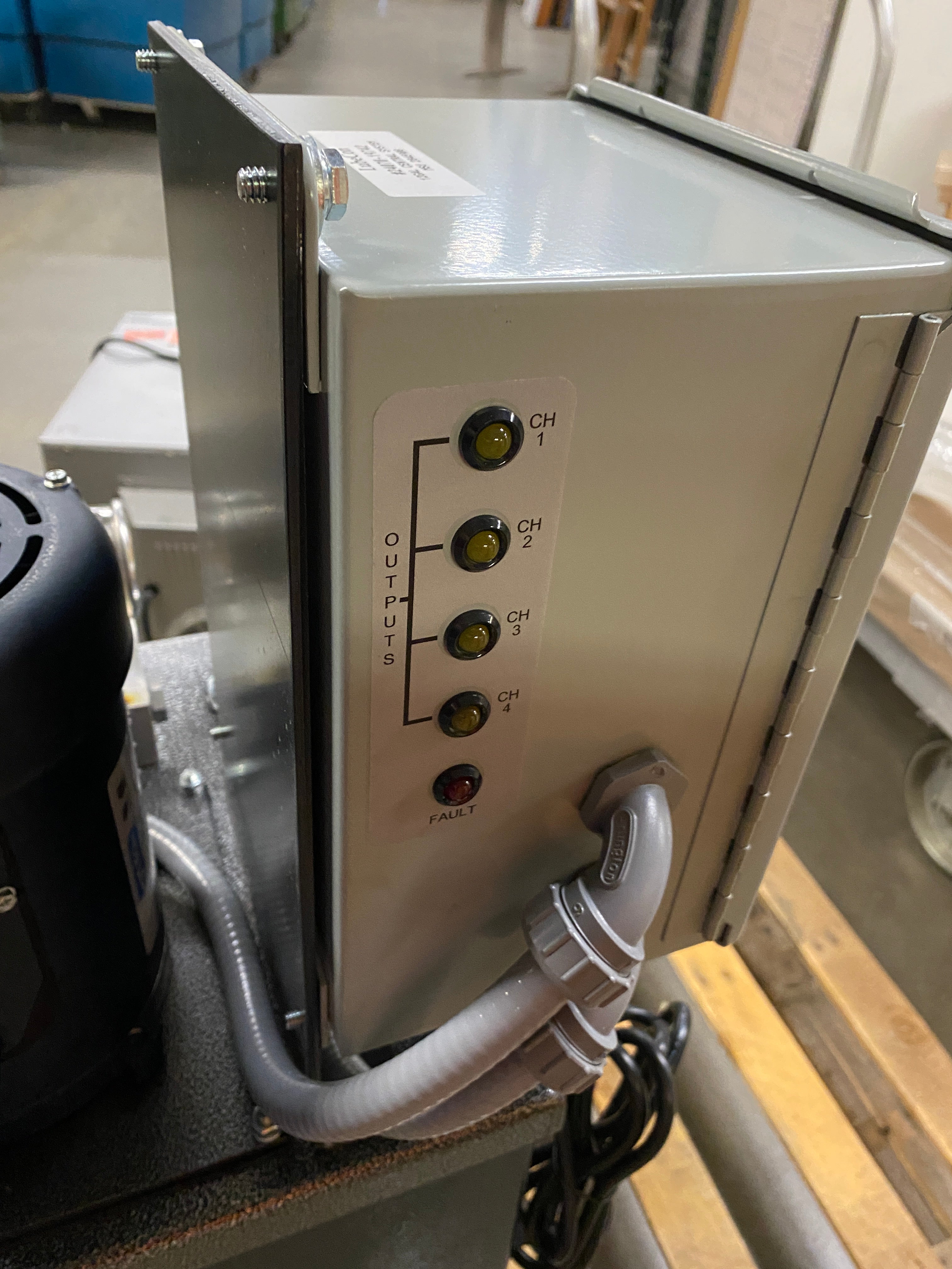Castrol Lube Con Advanced System Controller & Oiler Pump Tank w/ Leeson Motor