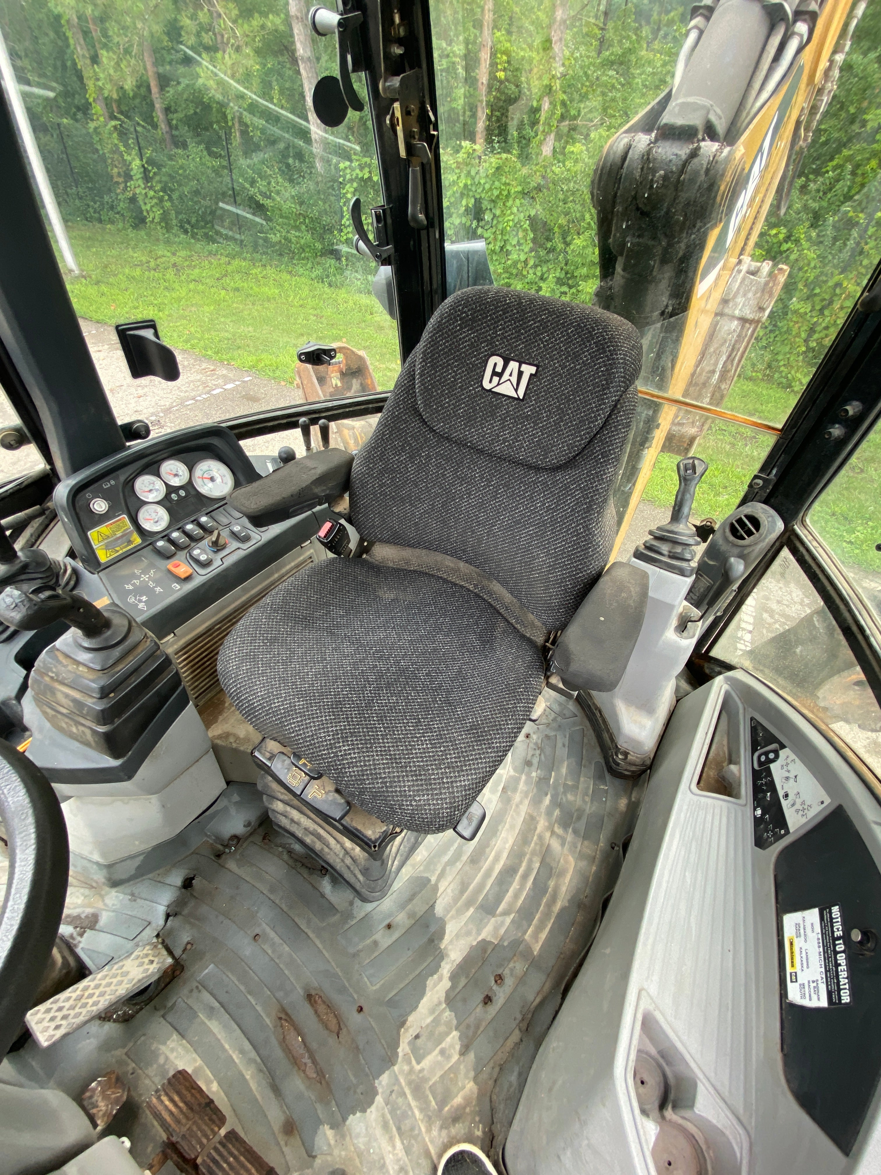 Caterpillar #420E-IT Backhoe Tractor and Excavator