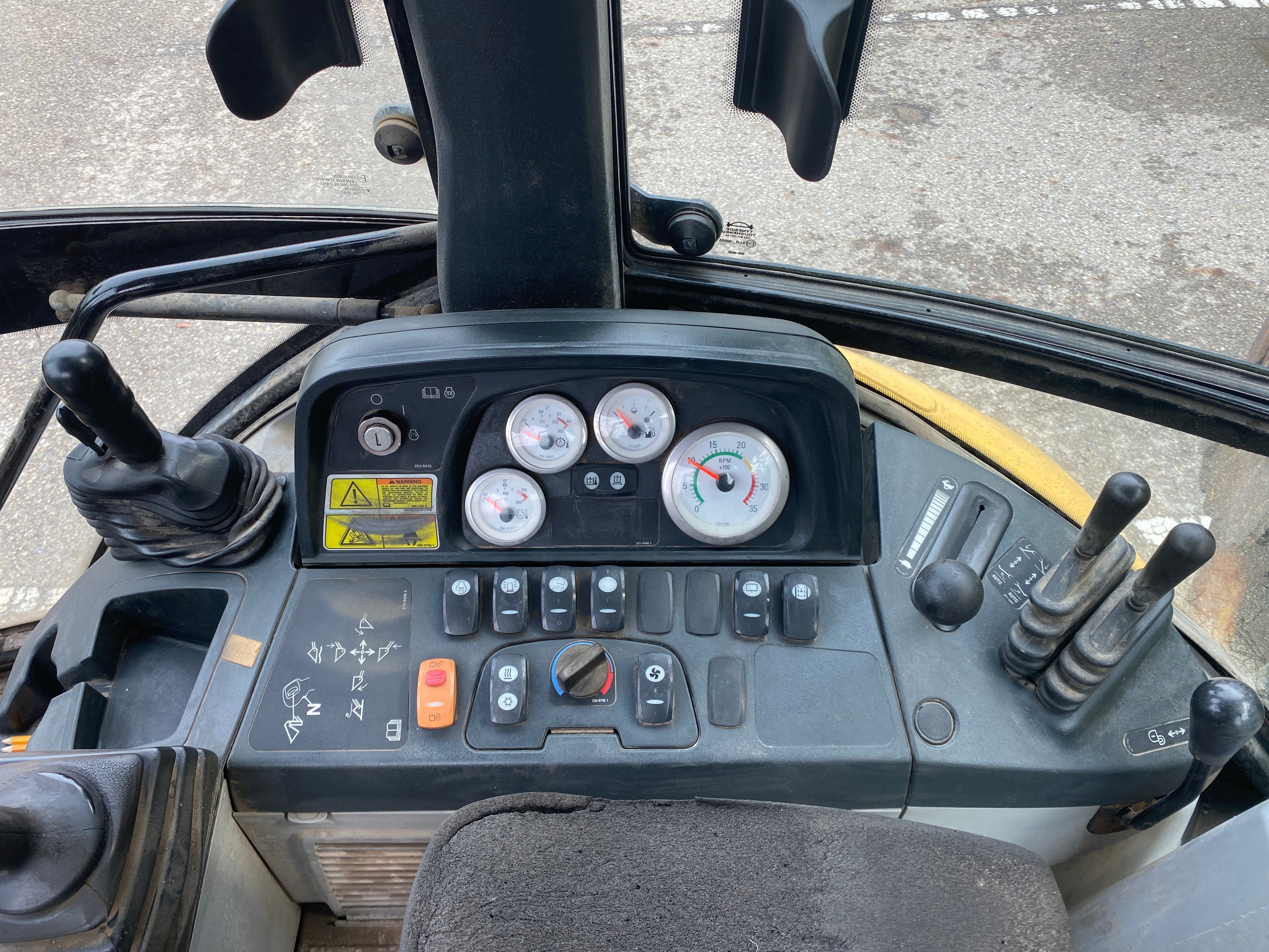 Caterpillar #420E-IT Backhoe Tractor and Excavator