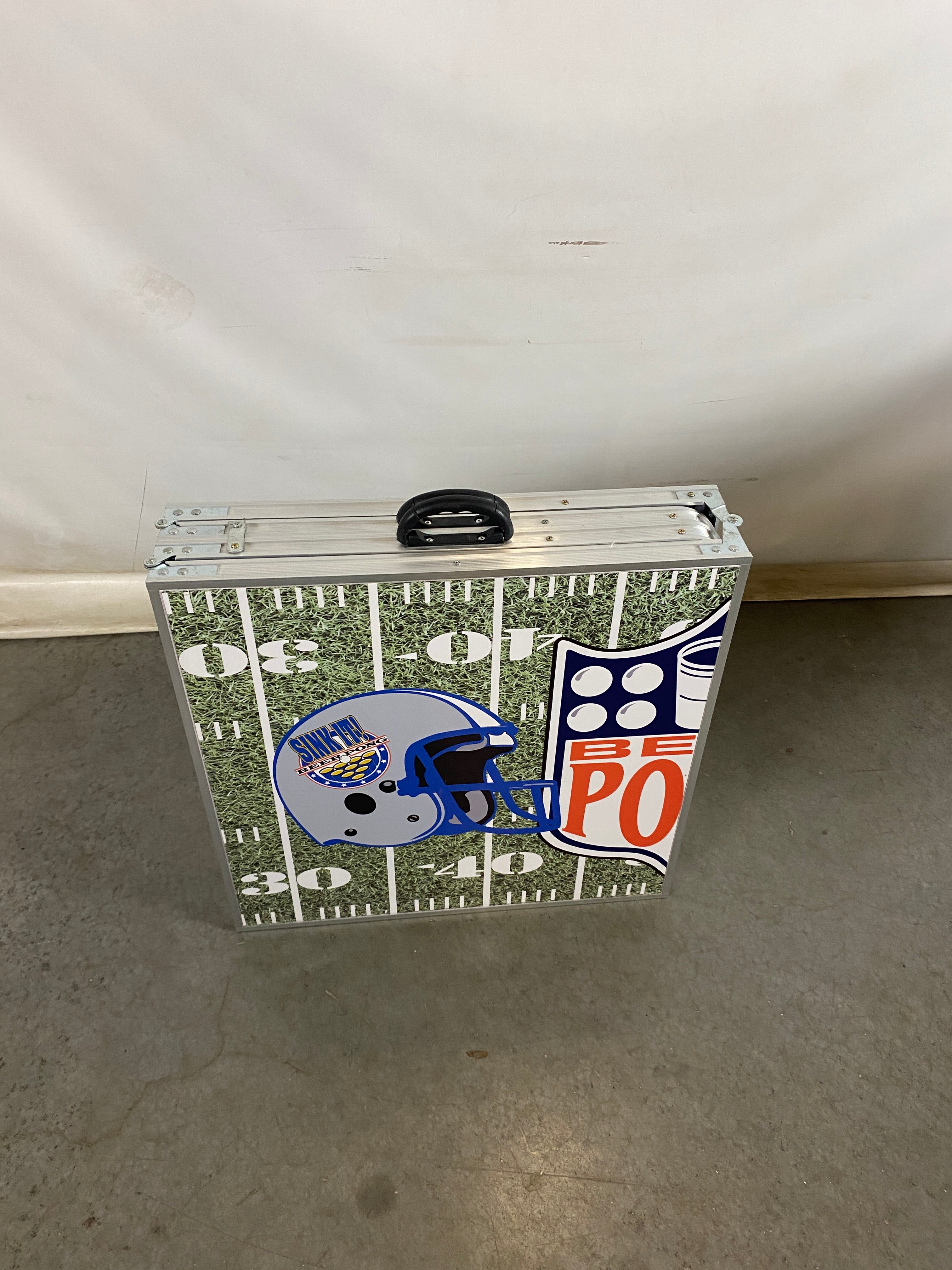 Collapsible Detroit Lions Beer Pong Table