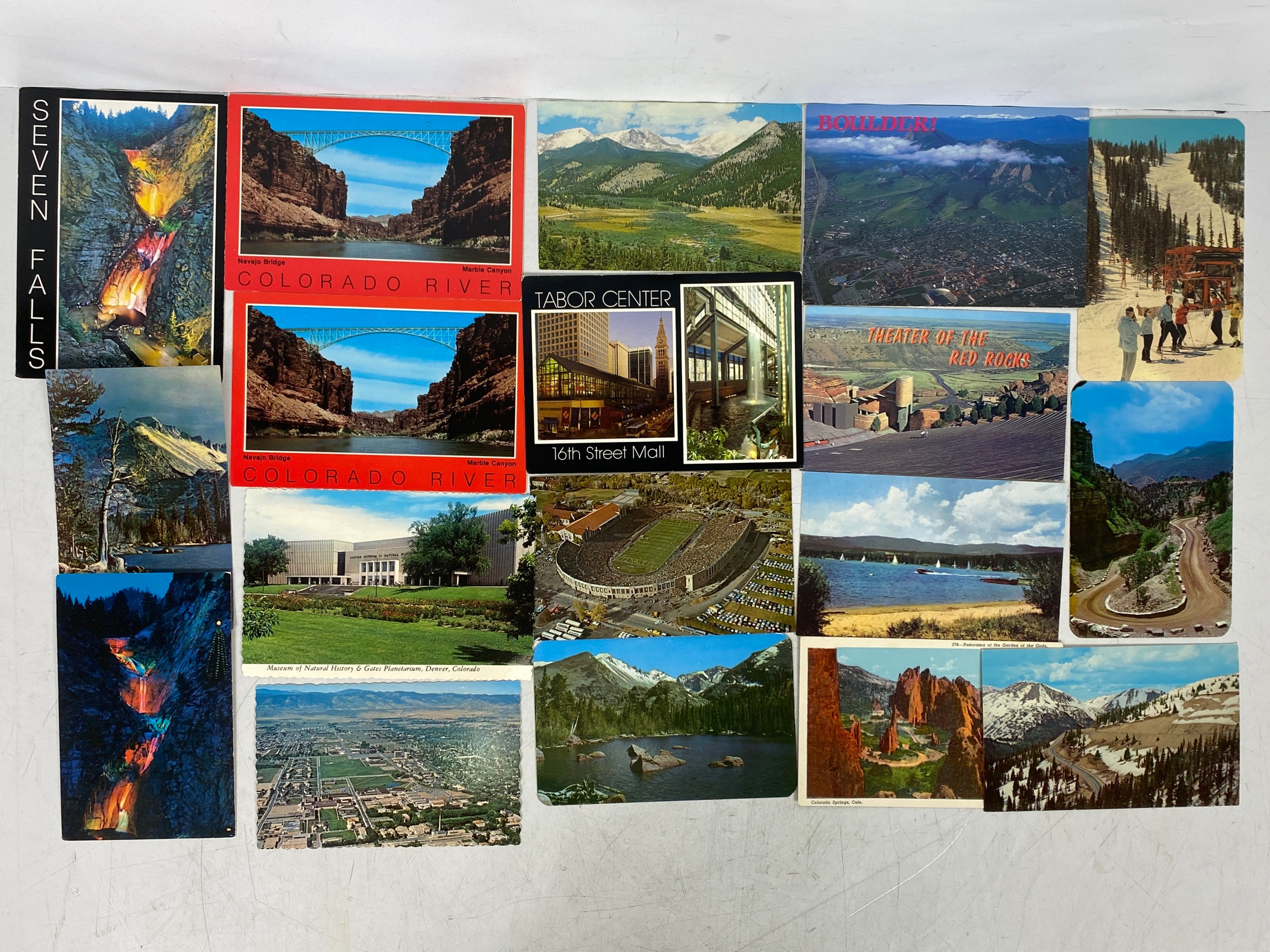 Colorado Travel Ephemera Lot (Postcards and Brochures)