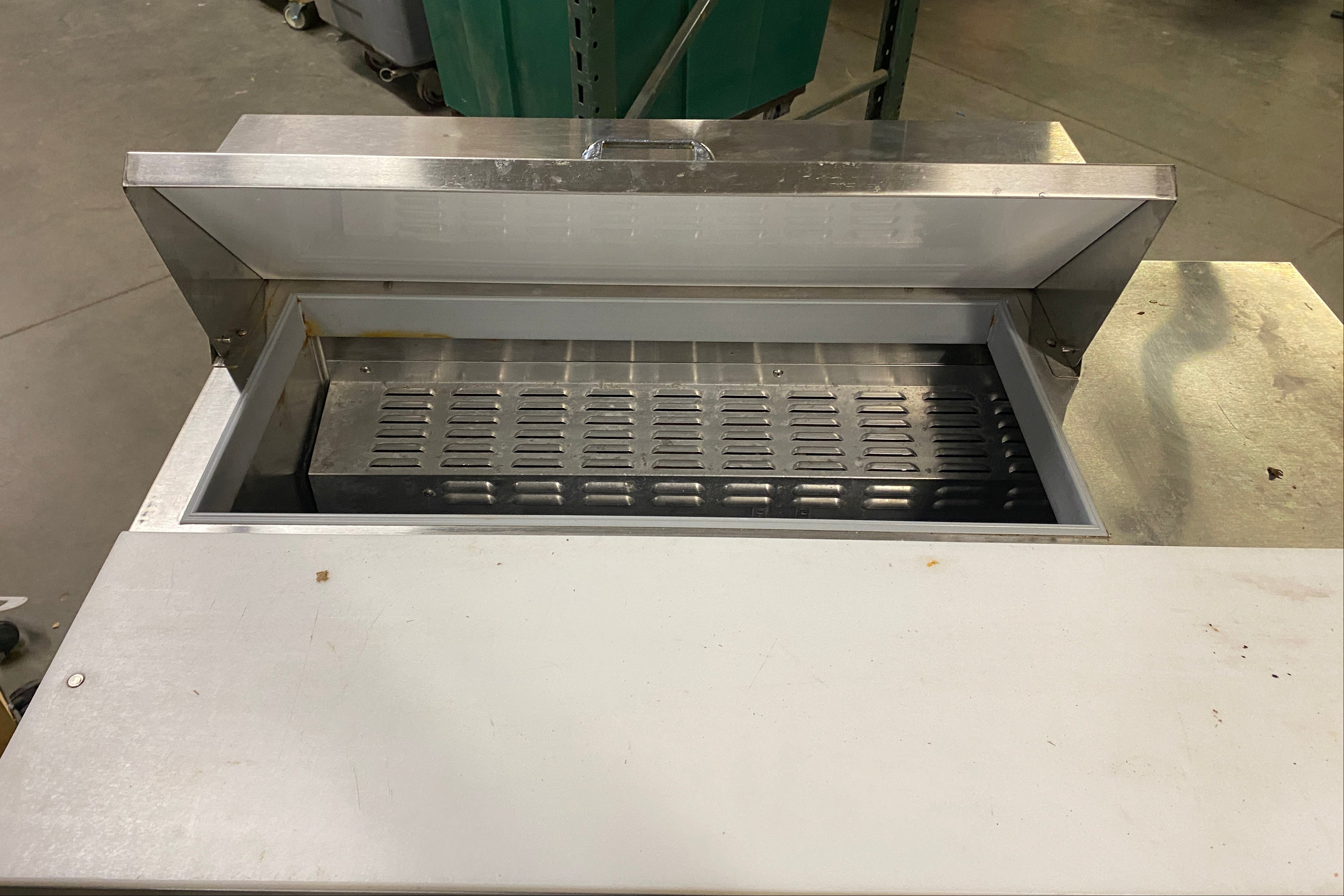Continental #DL48-10 Deli 2 Door Cooling Cart
