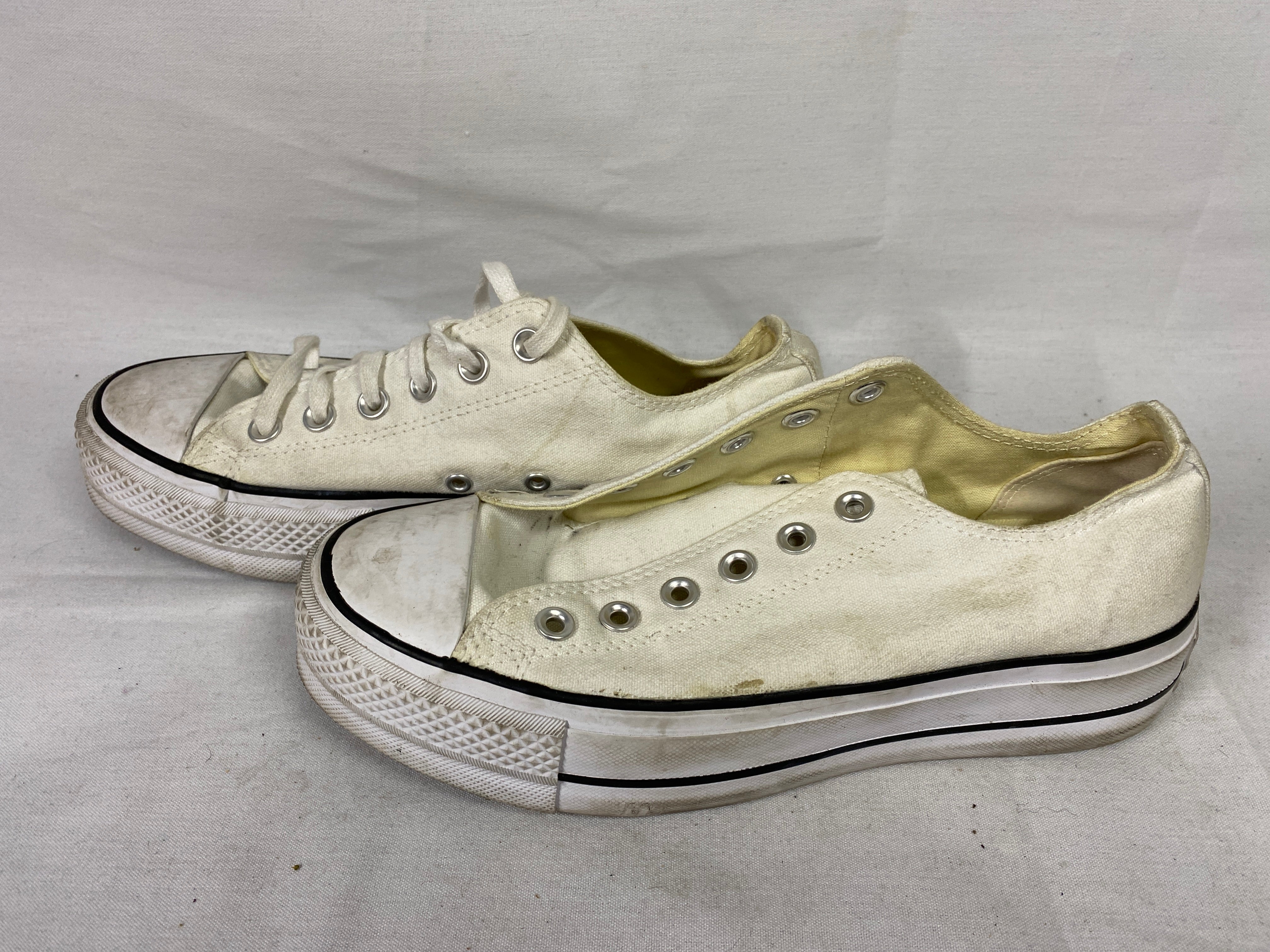 Converse All Star Chuck Taylor White Lift OX Sneakers Women's Size 8