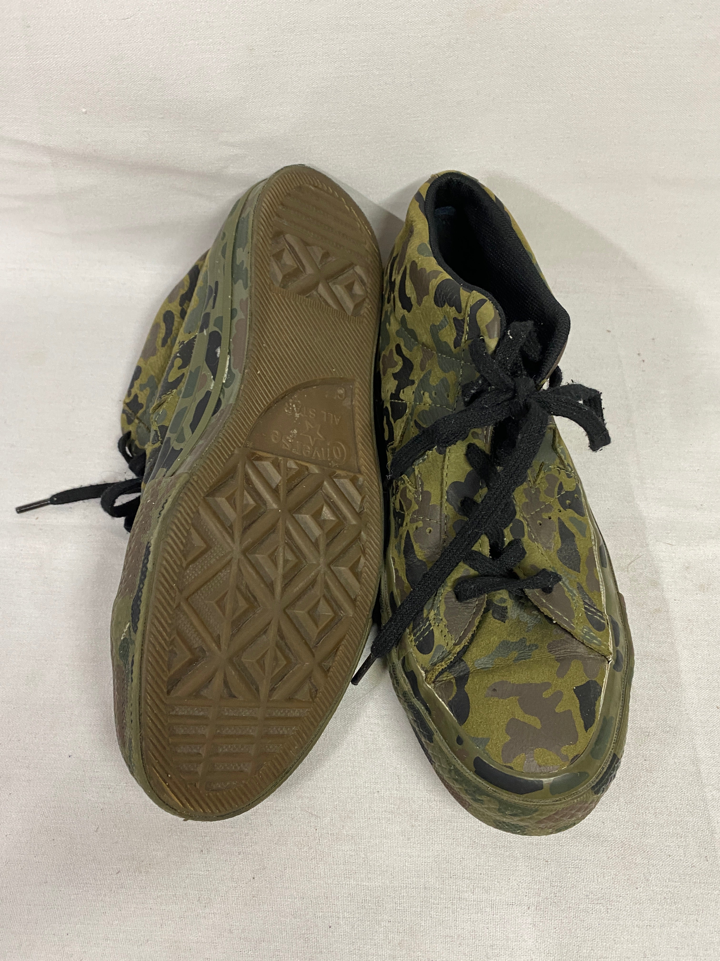 Converse One Star Camouflage Retro Mid Tops Skateboarding Shoes Men's Size 6/Women's 8