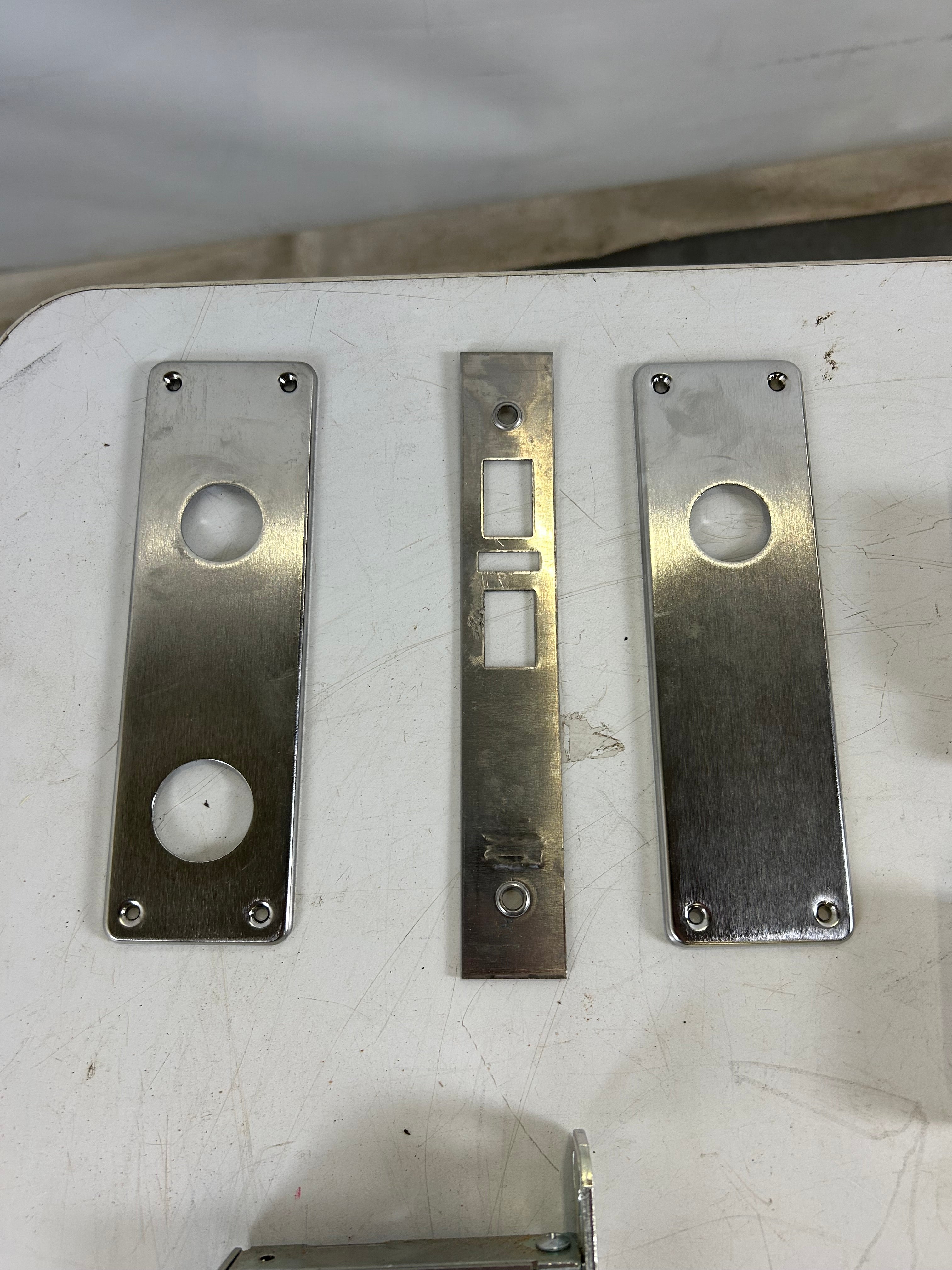 Corbin Russwin Ml2055 Nsm 626 Lever Lockset, Mechanical, Classroom