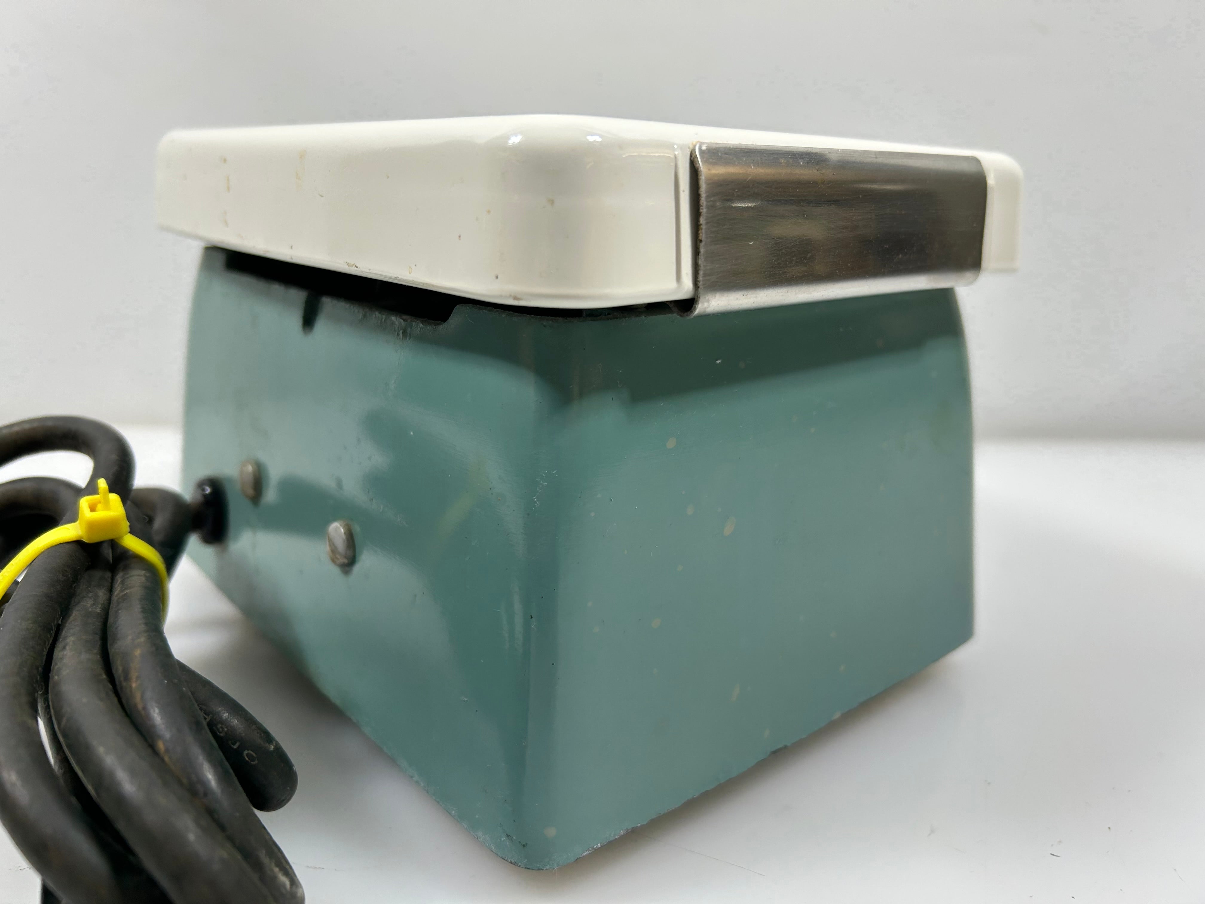 Corning PC 353 Magnetic Stirrer