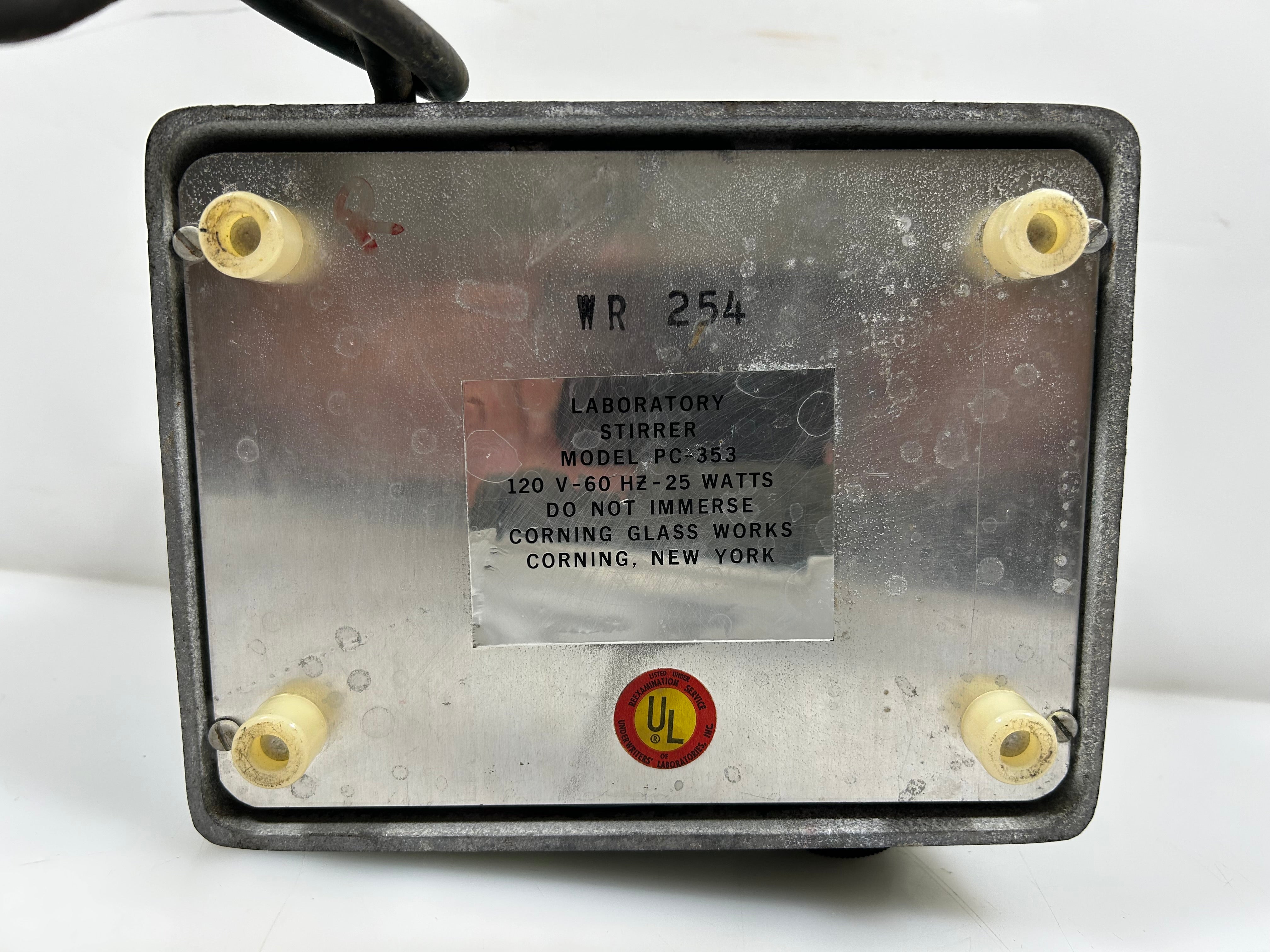Corning PC 353 Magnetic Stirrer