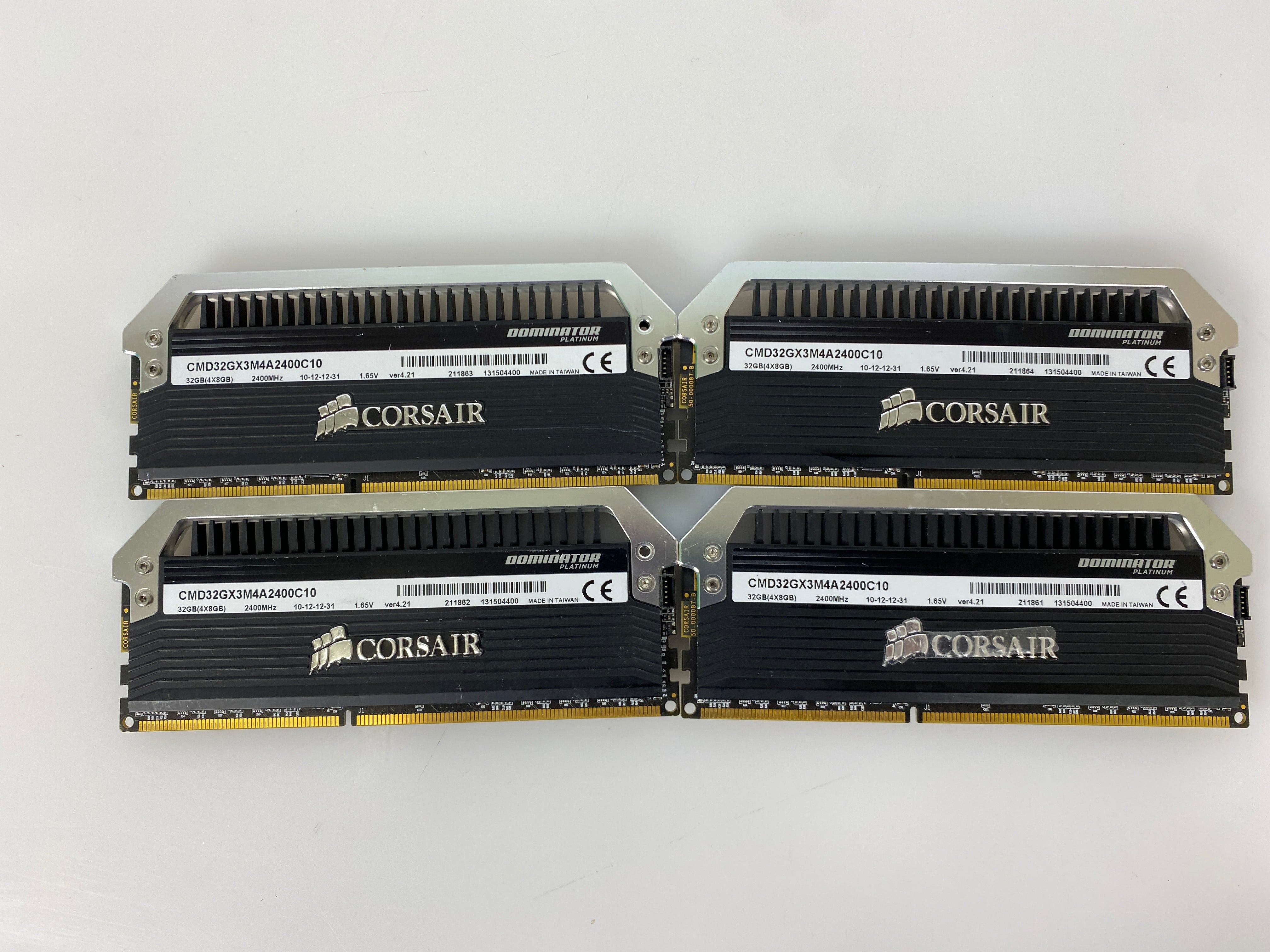 Corsair Dominator Platinum 32GB 4x8GB 2400 MHz Memory Sticks