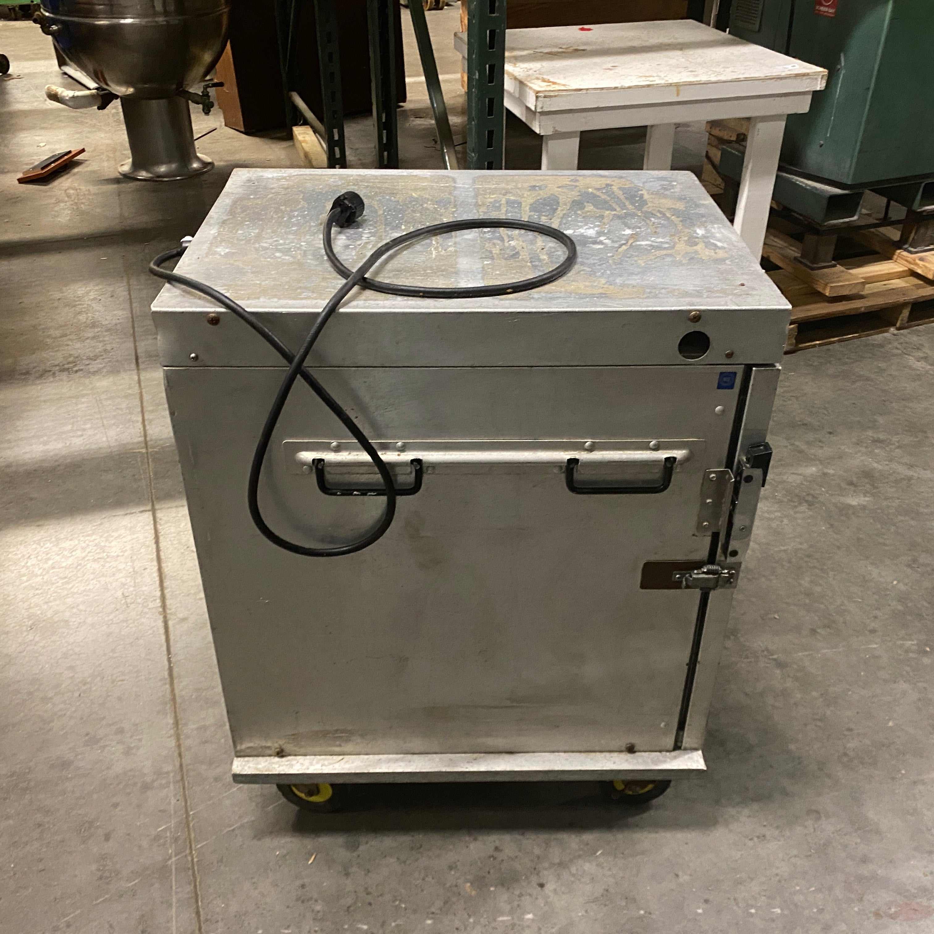 Cres-Cor Crown-X #H-339-1813 Hot Cabinet