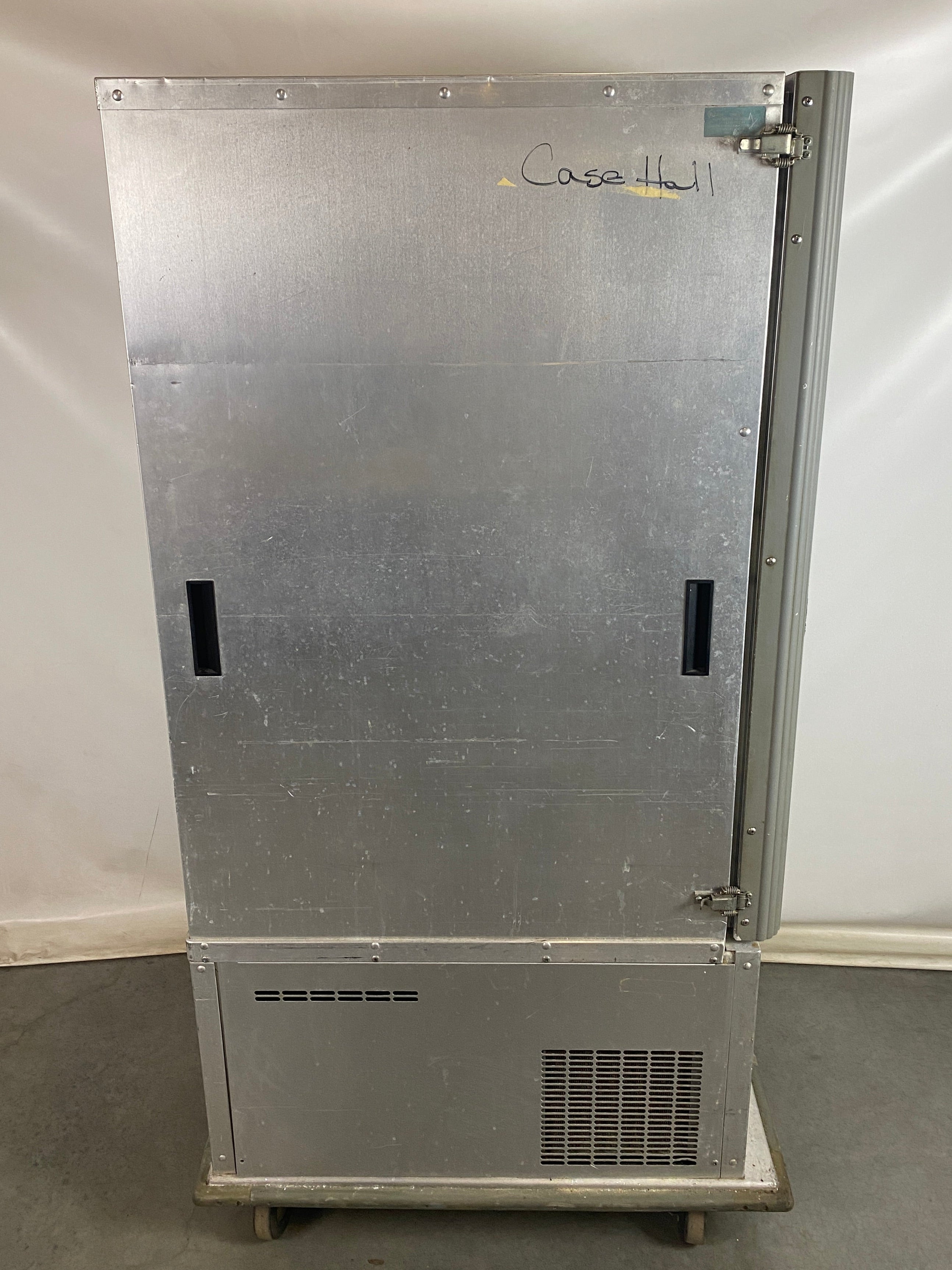 Cres-Cor #R171UA9B Mobile Cabinet Refrigerator