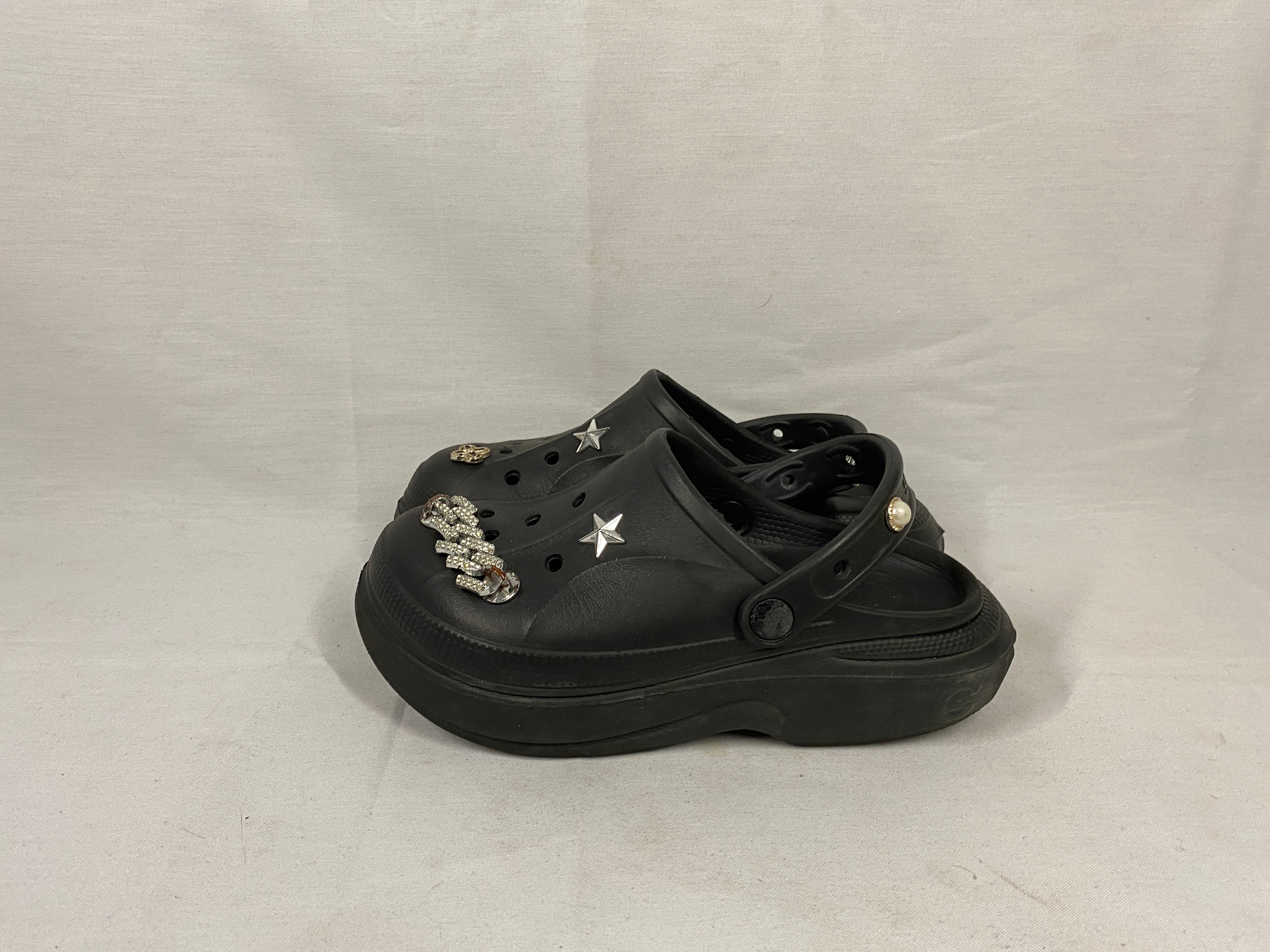 Crocs Black Bella Clog with Jibbitz Charms Women's Size 7.5/8