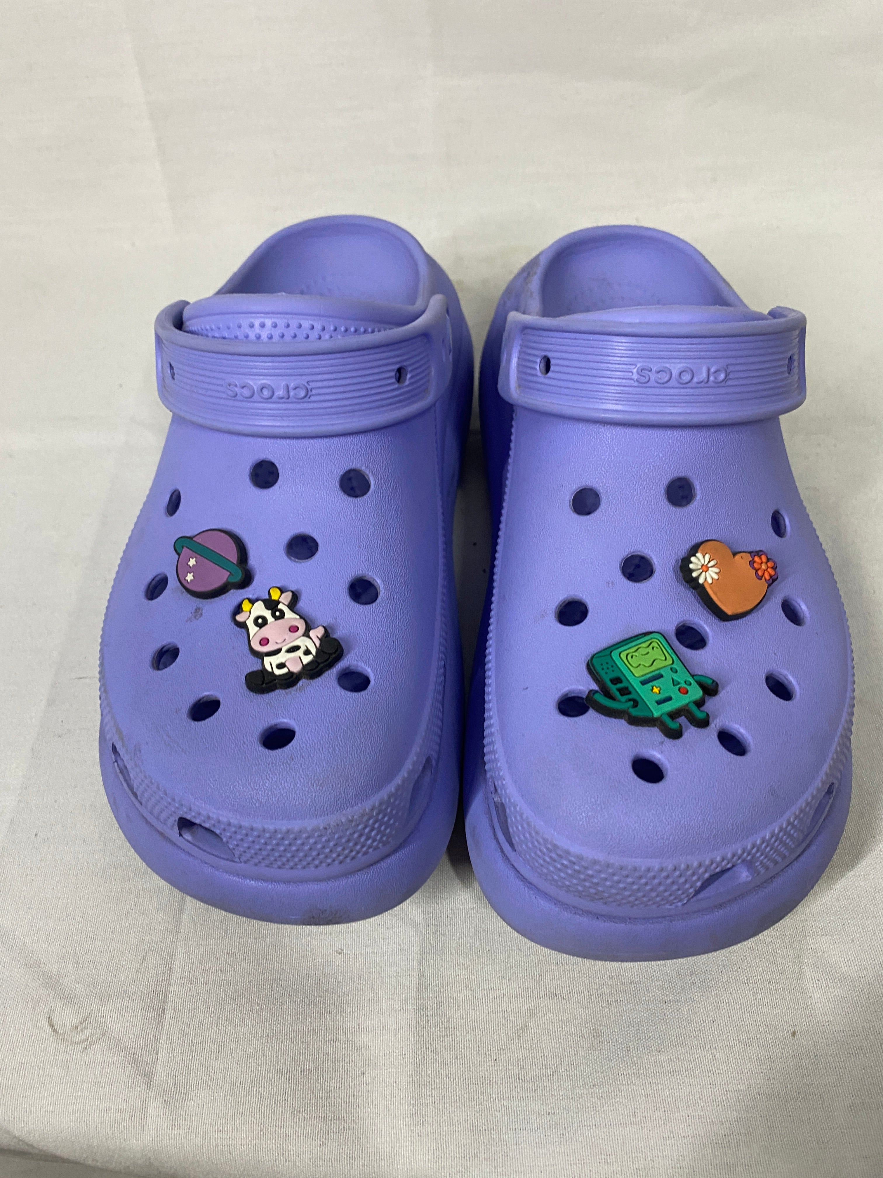 Crocs Violet Lavender Classic Crush Platform Clogs w/ Jibbitz Charms Women's Size 8/Men's Size 6