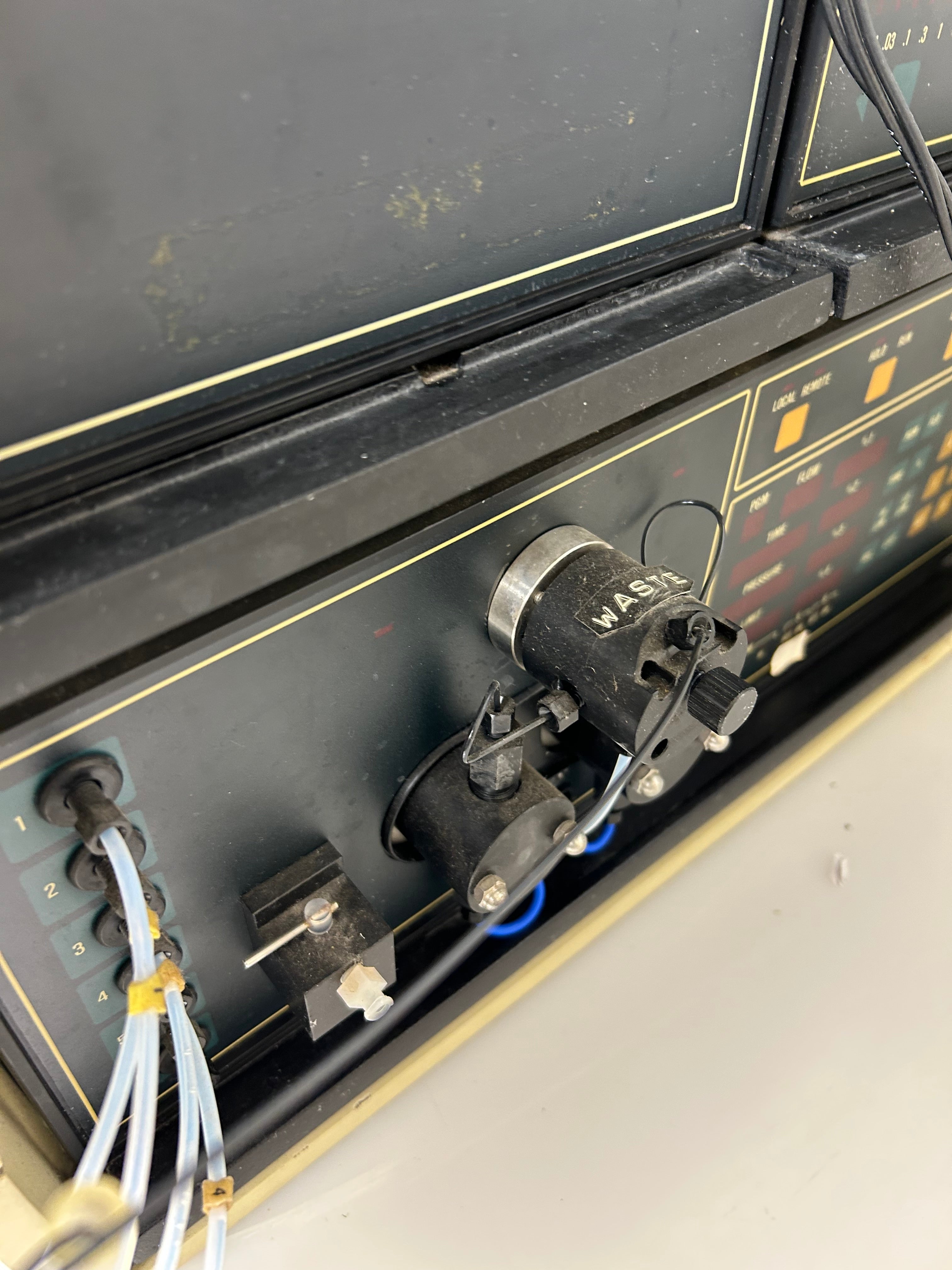 Dionex 4500i Series Conductivity Detector/Gradient Pump *Untested*