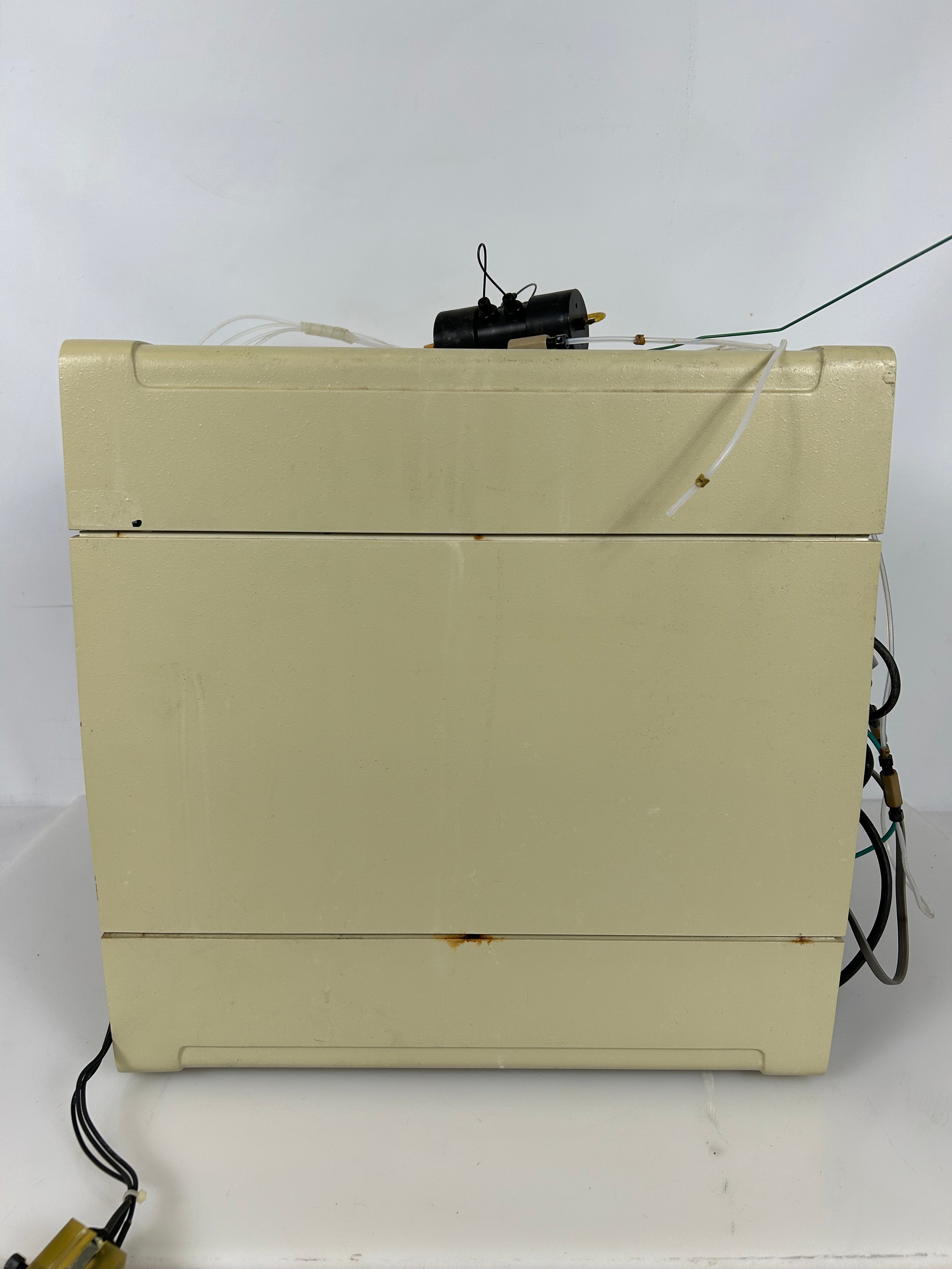 Dionex 4500i Series Conductivity Detector/Gradient Pump *Untested*