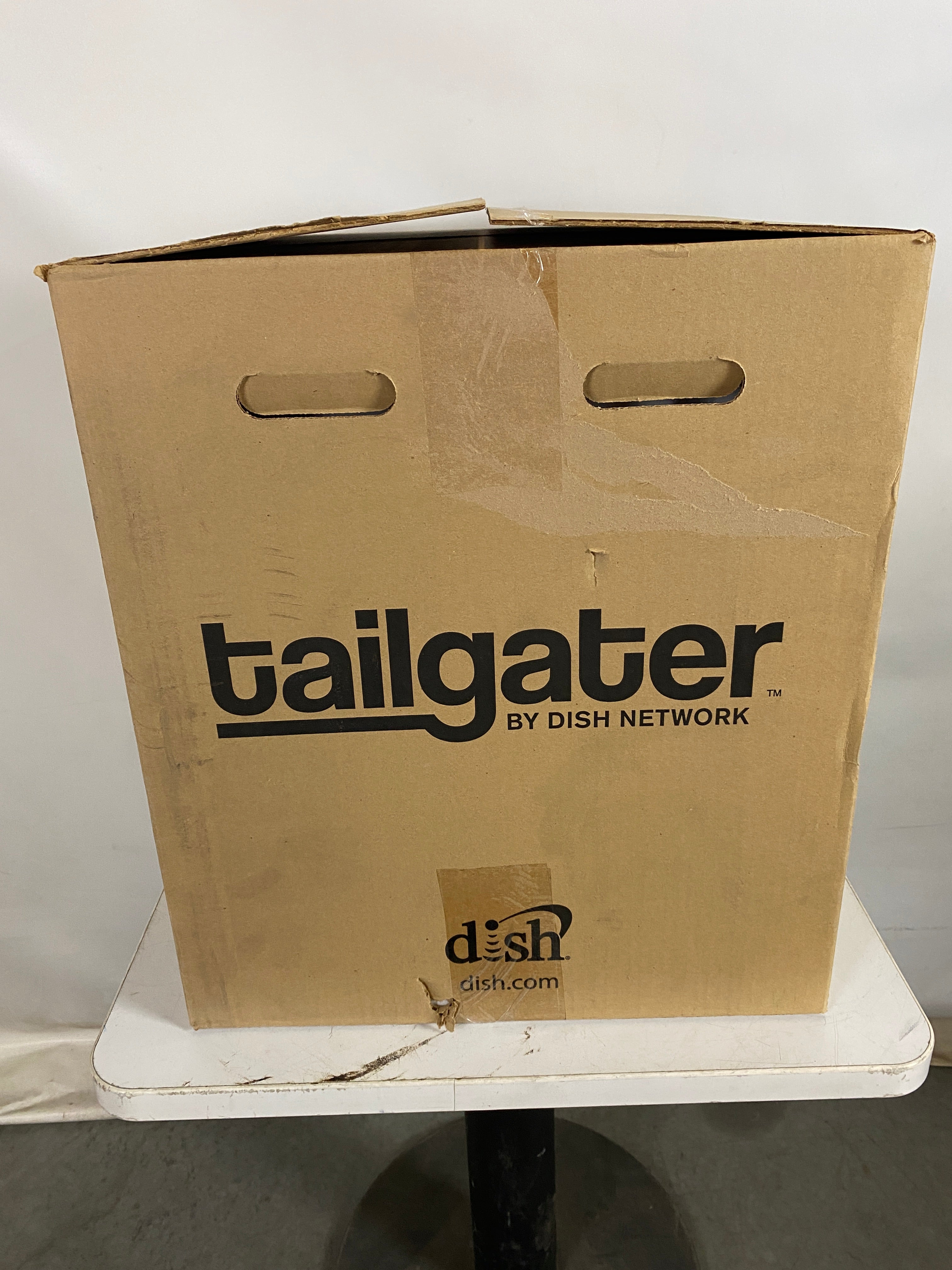 Dish Network Tailgater RV Type Portable Satellite Antenna