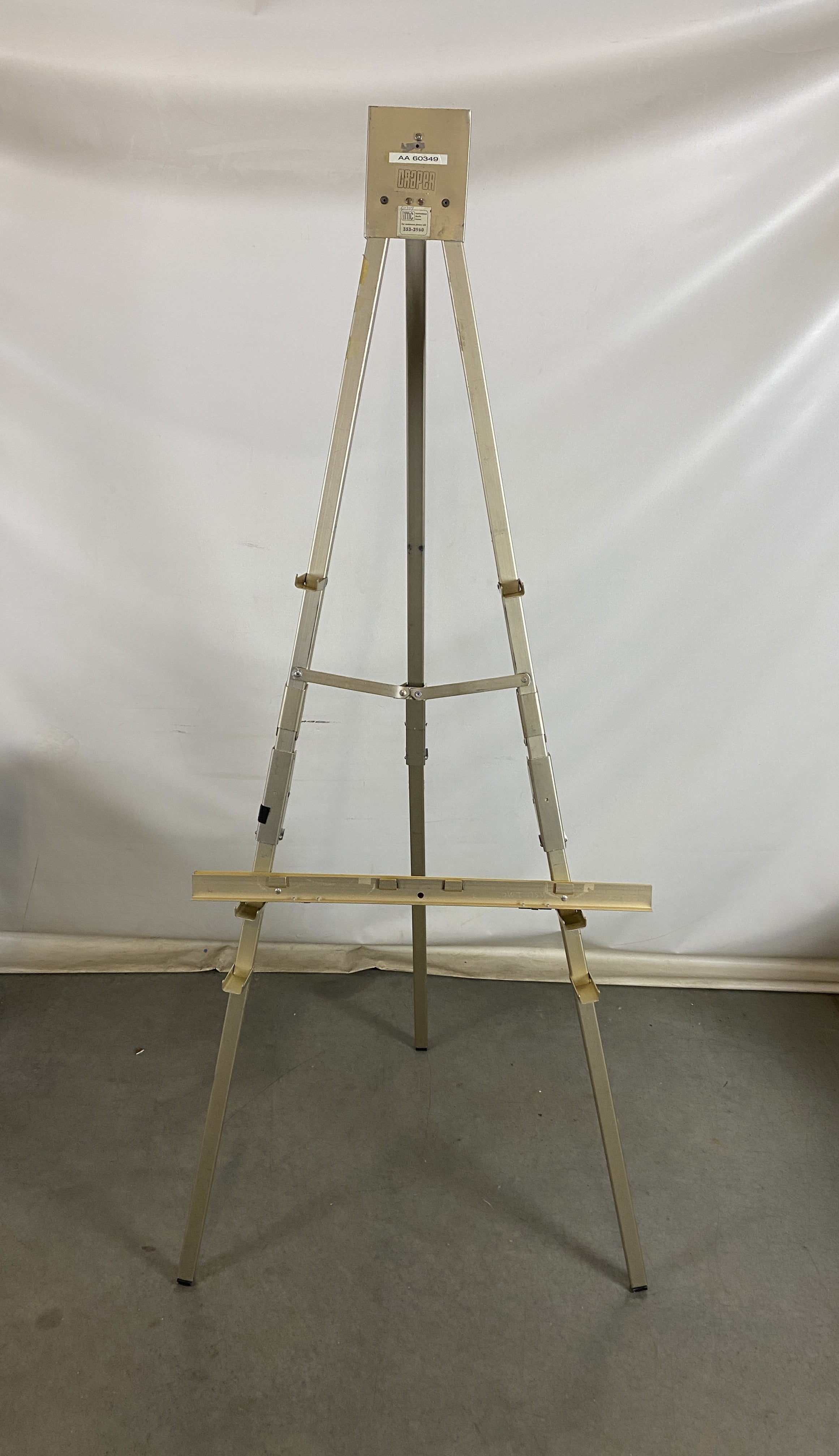 Draper Aluminum Easel Stand with Case