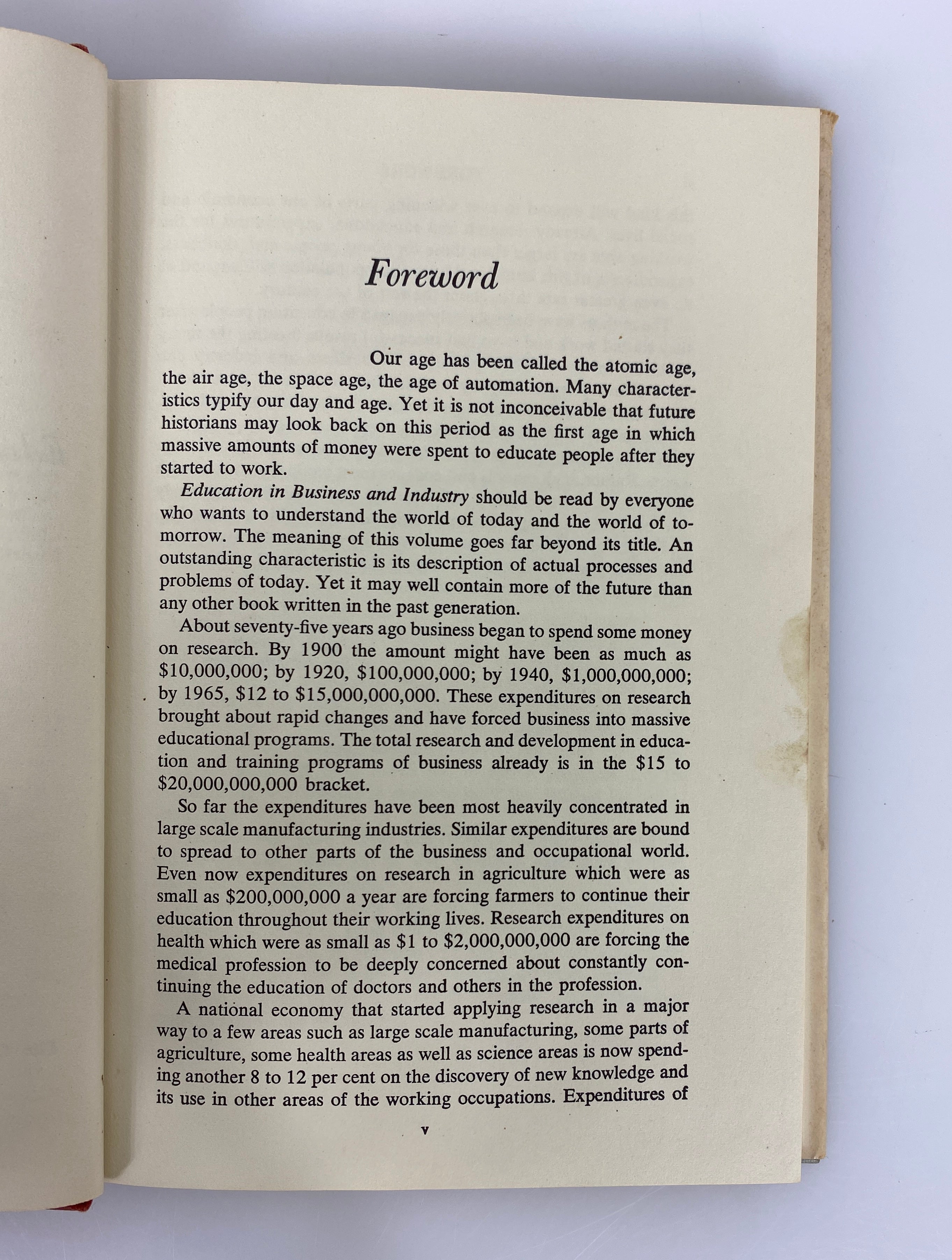 Education in Business & Industry Decarlo/Robinson 1968 2nd Printing HCDJ